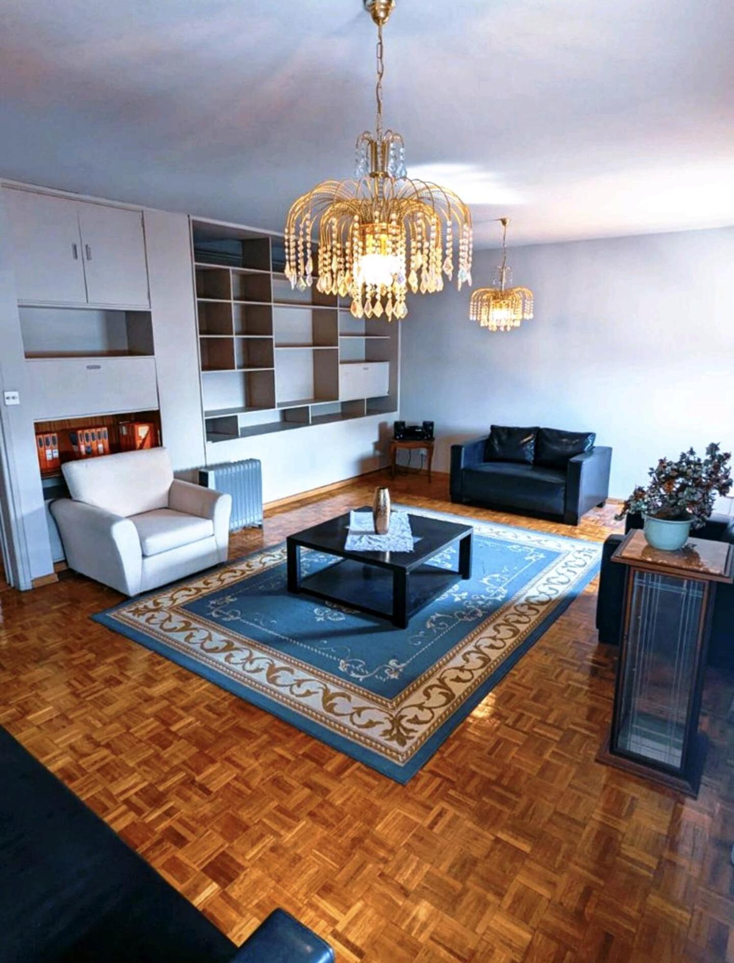 Hotel City center 3 bedroom apartment - Image 1