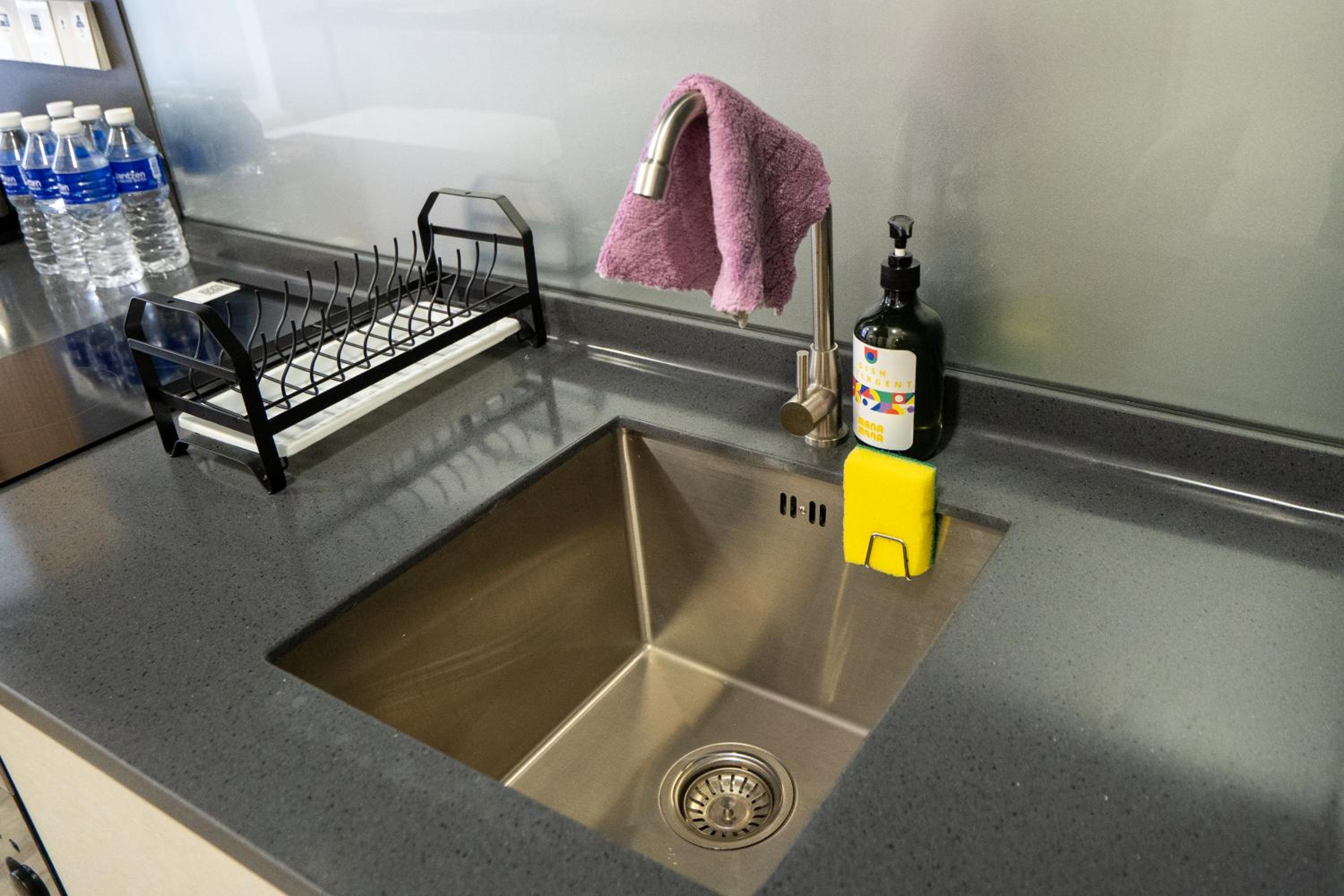 Millerz Square Suite By KLIQ photo 7