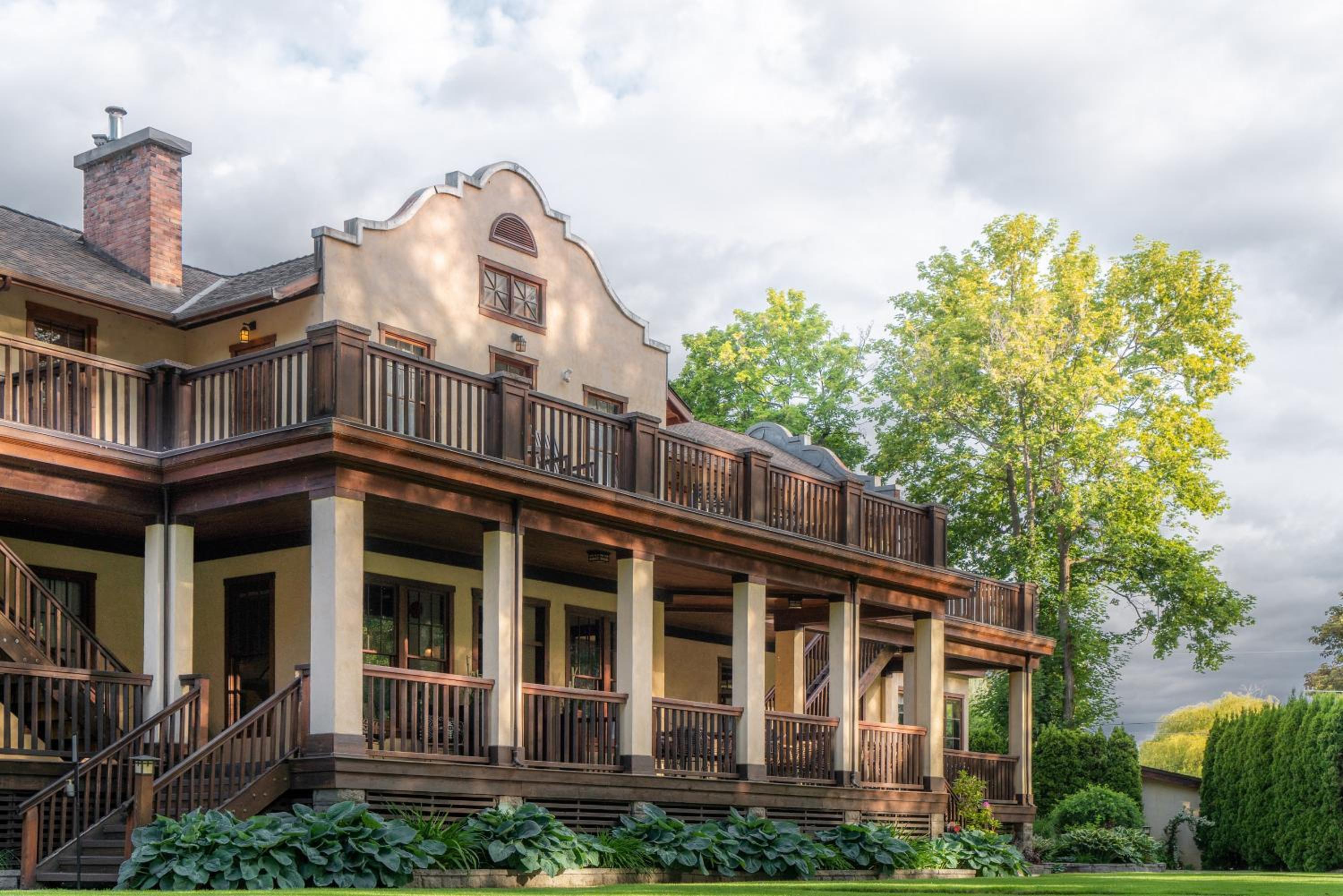 Naramata Inn