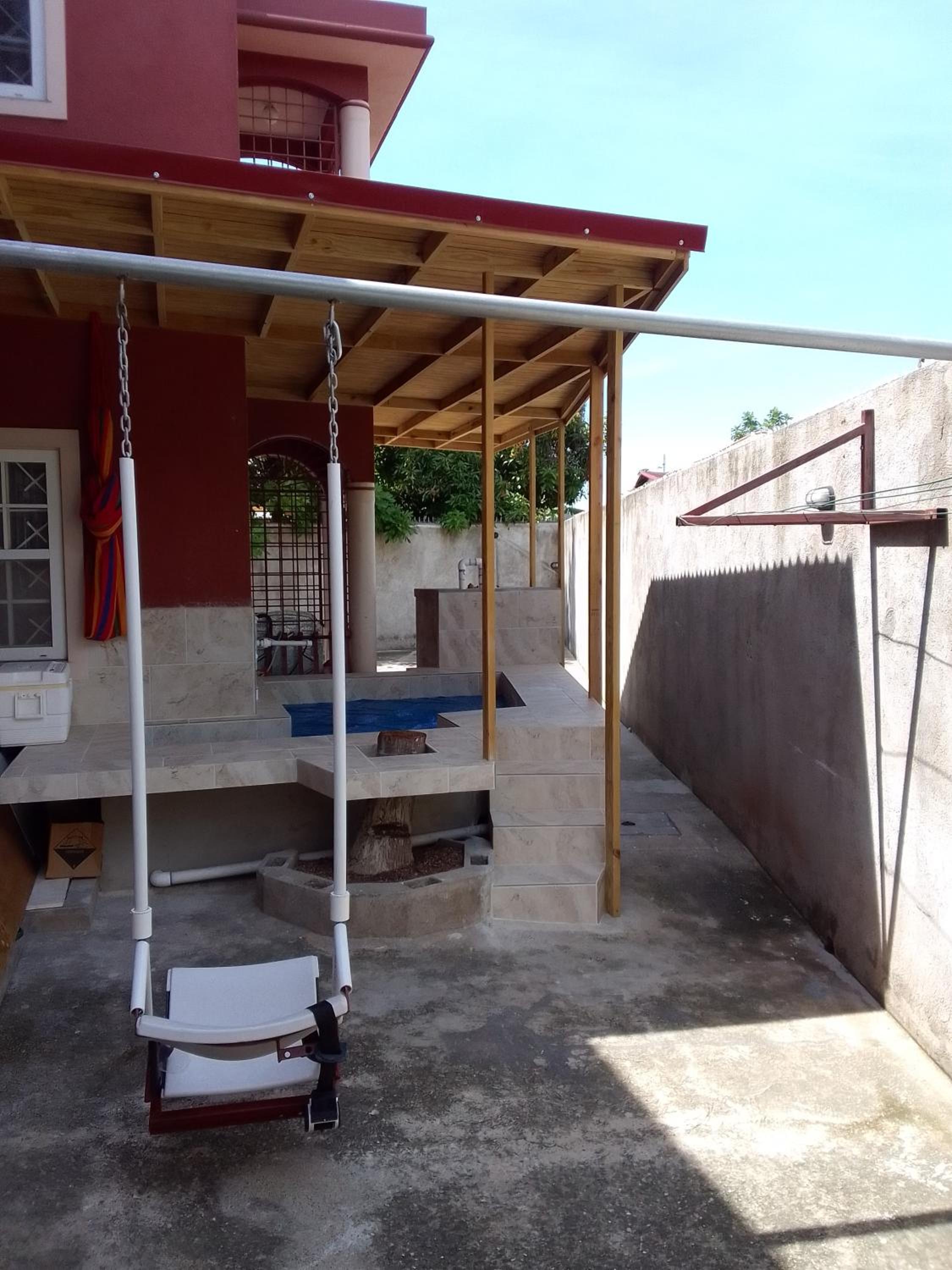 Le Quad - One Bedroom & Studio Apt - Private, Spacious & Secured