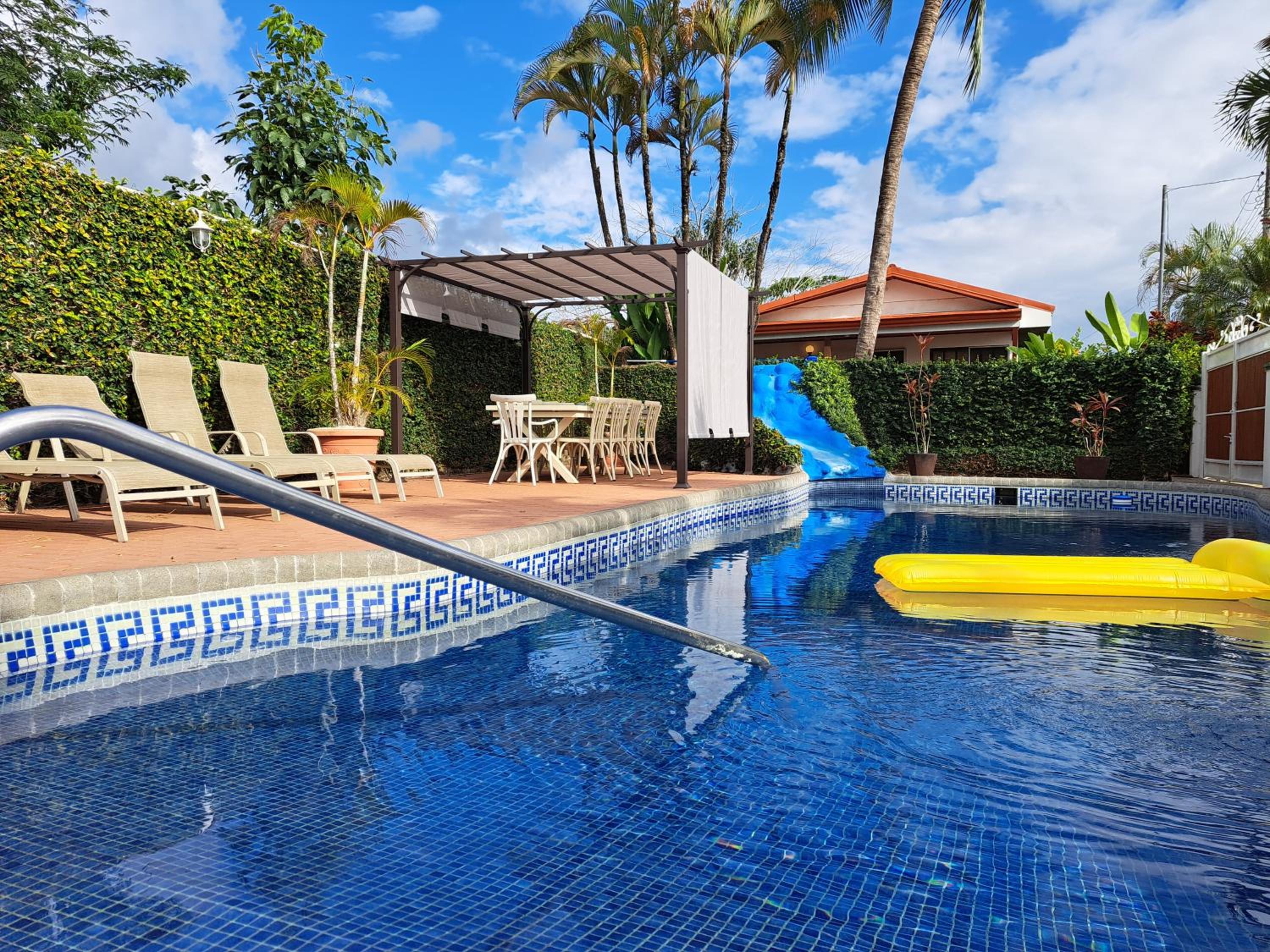 Villa Jaco Sol 4 bdr resort pool near the beach
