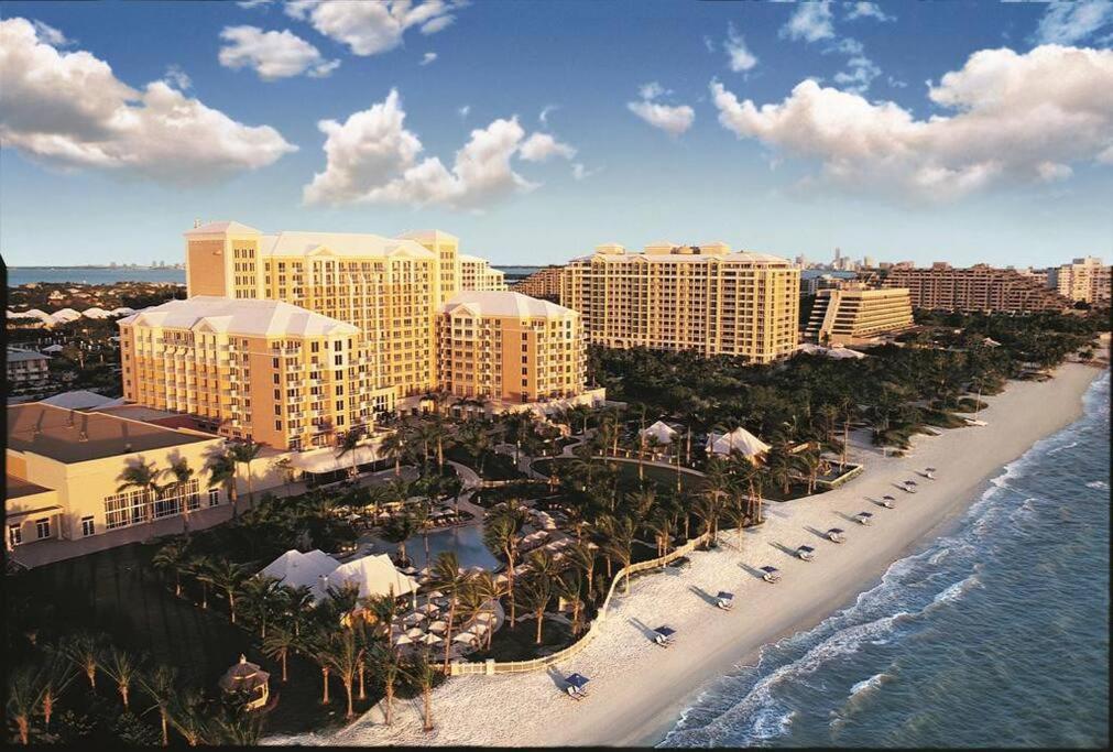 Stunning Studio Apartment Located at the Ritz Carlton-Key Biscayne