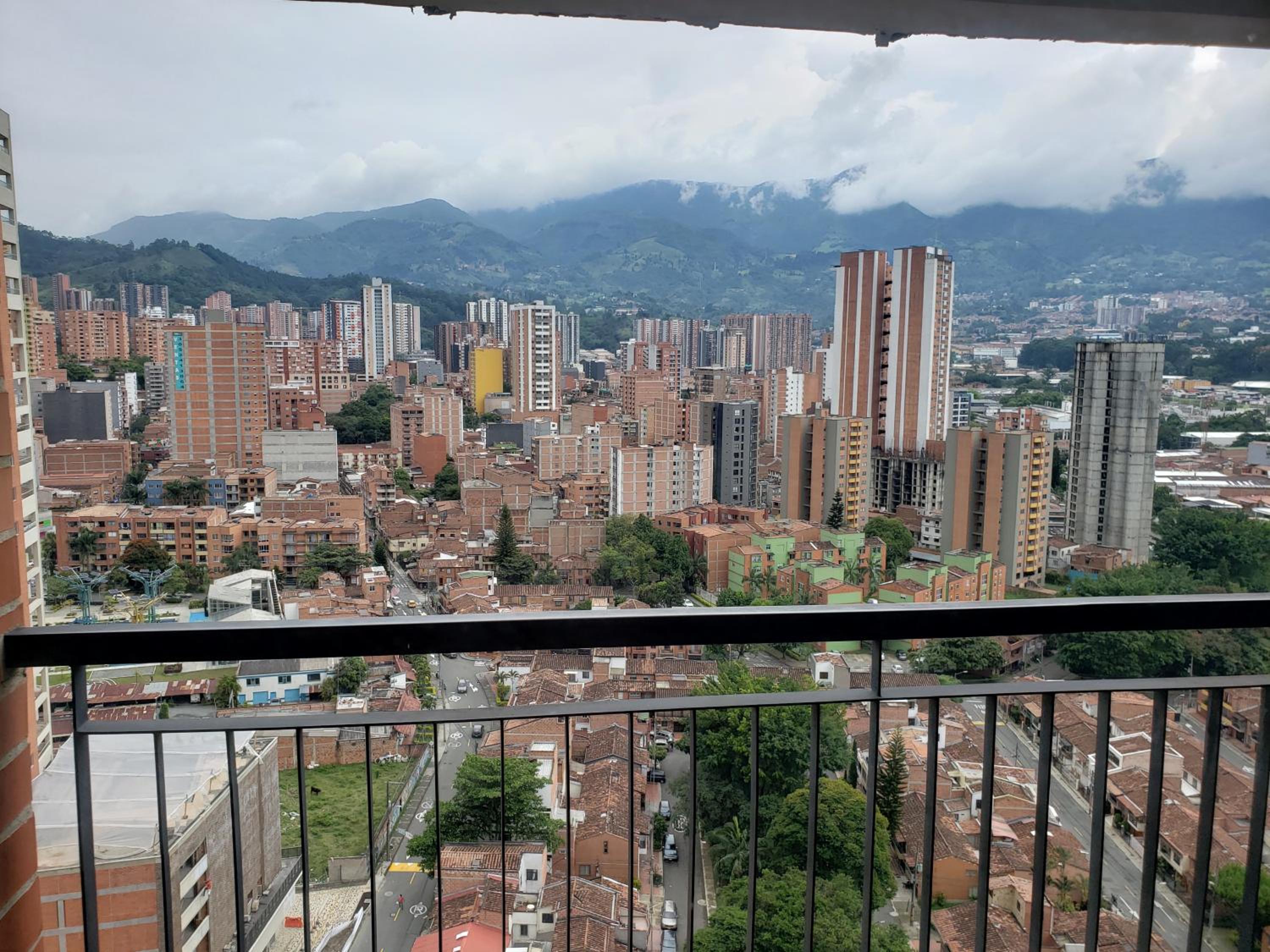 shared -compartido- apartment in a quiet, secure and lovely apartment