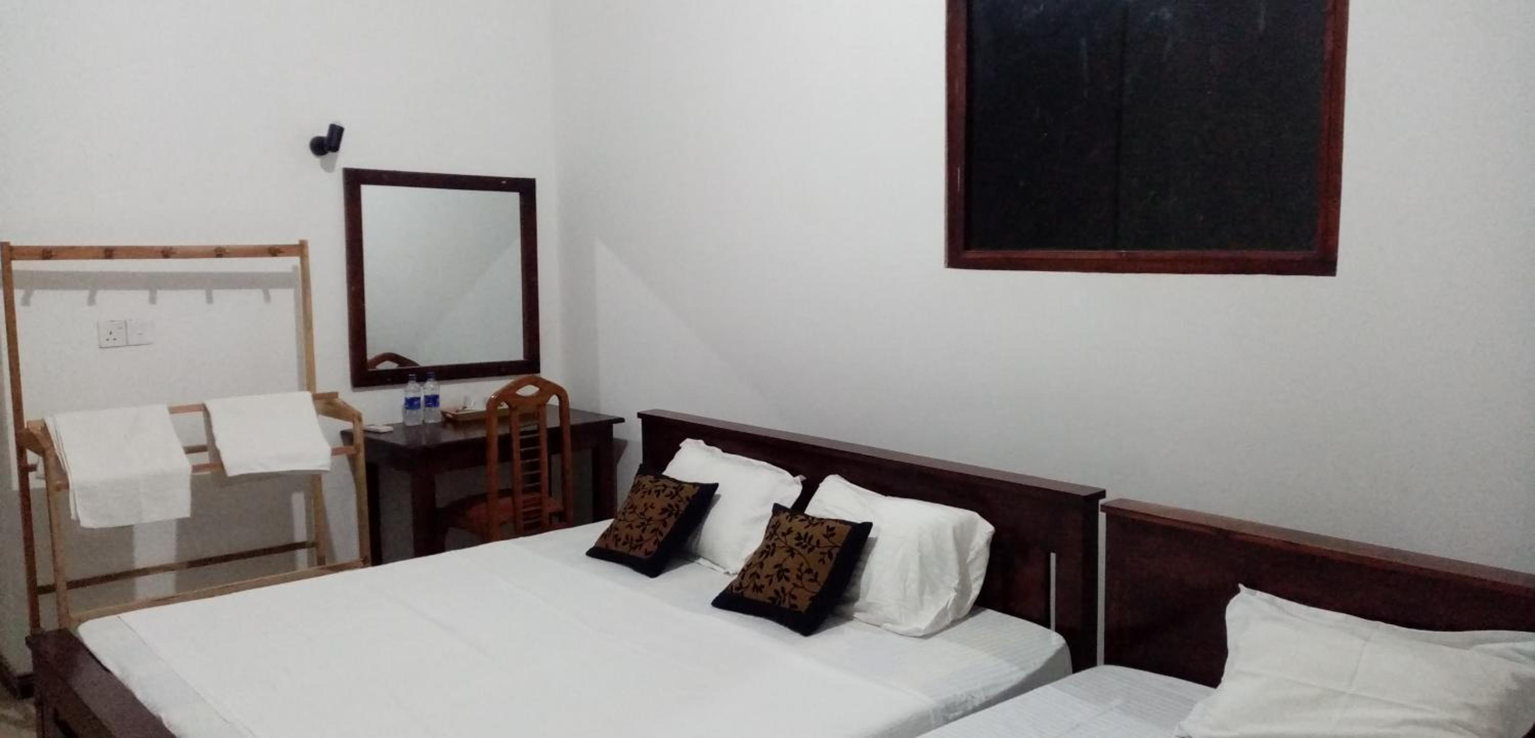 Jungle Edge Home Sigiriya view 2