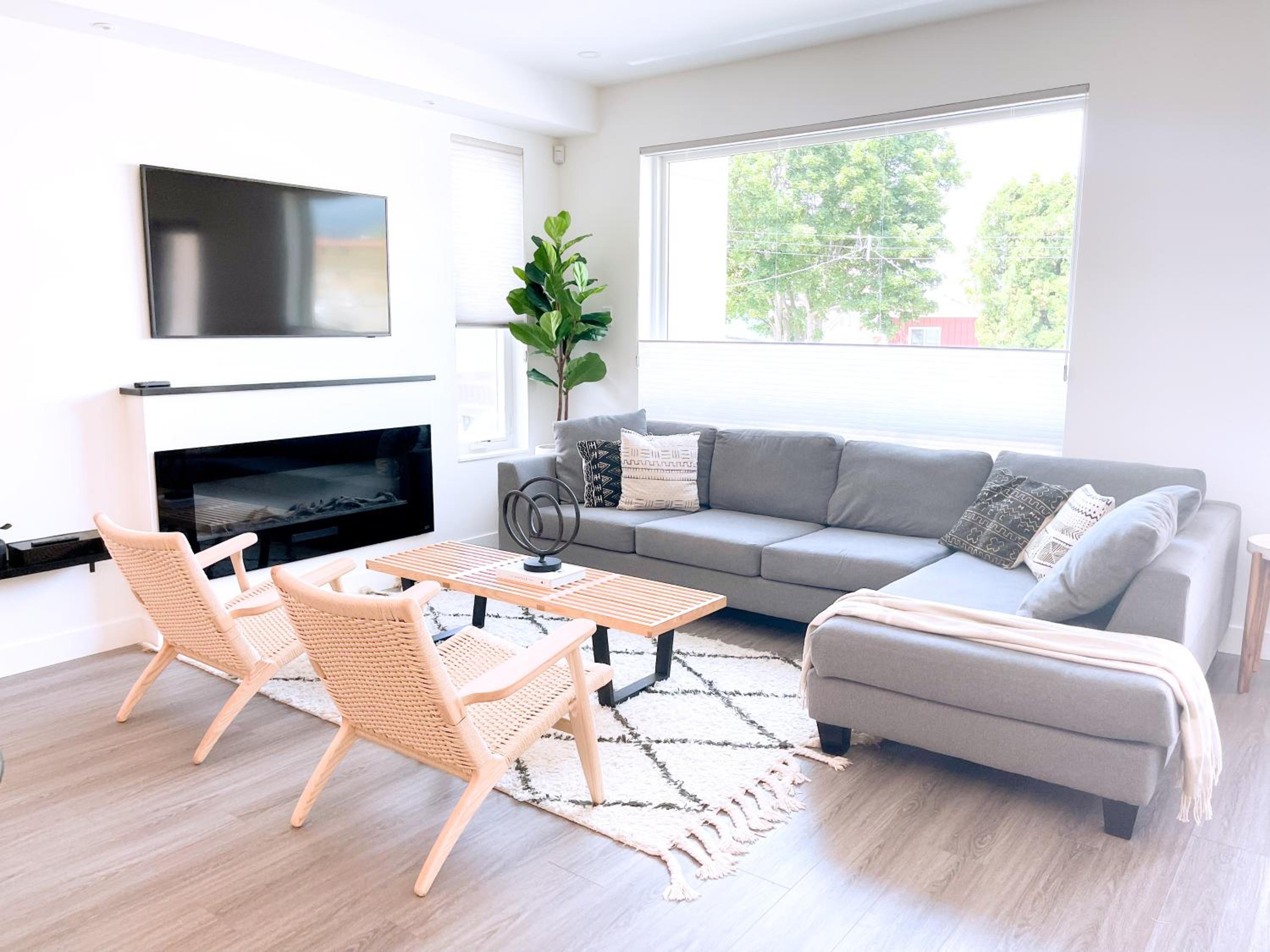 *NEW* HAVN HOUSE MODERN RETREAT - STEPS FROM BEACH