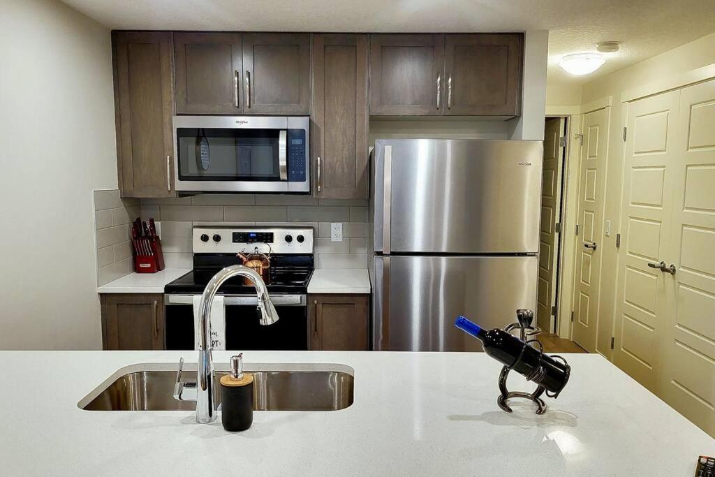 The Oliver - Cozy Apartment in Rockland Park, NW