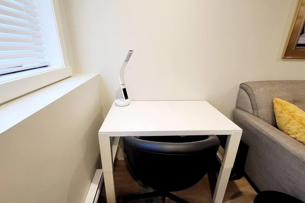 The Oliver - Cozy Apartment in Rockland Park, NW