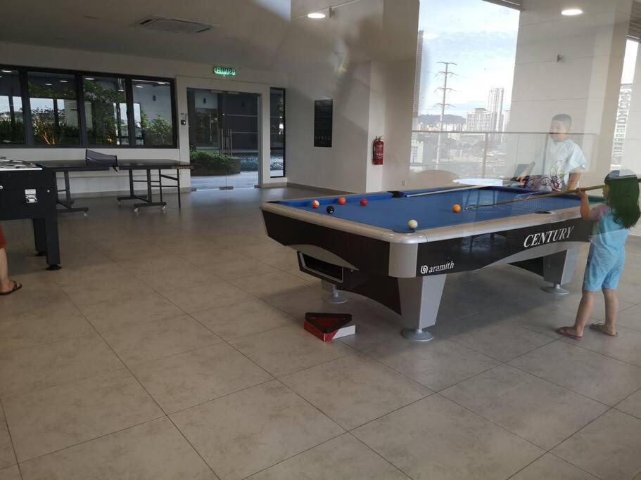Pool Heaven 2 beside Velocity Mall & MRT station