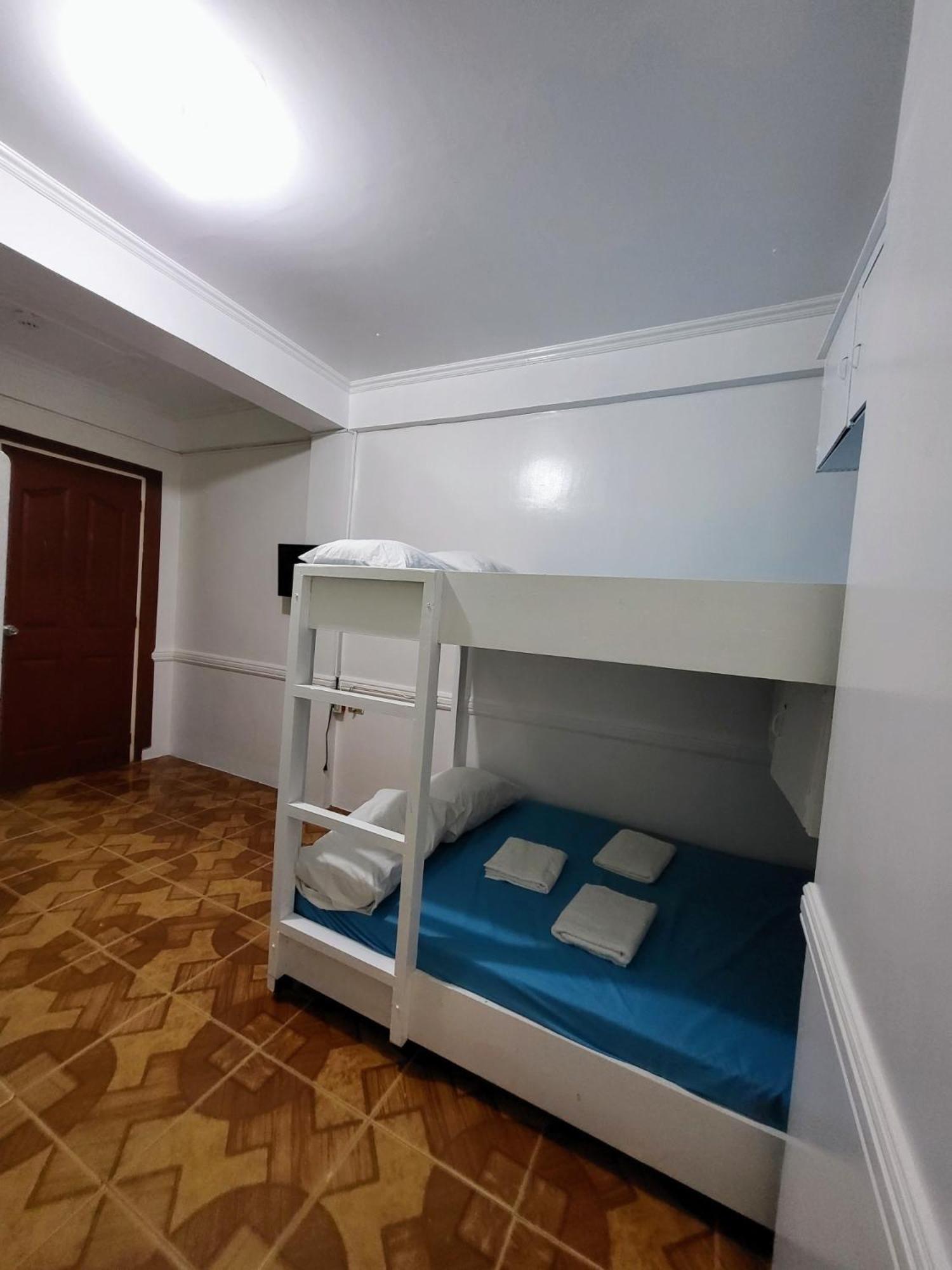 Wendy's Apartelle