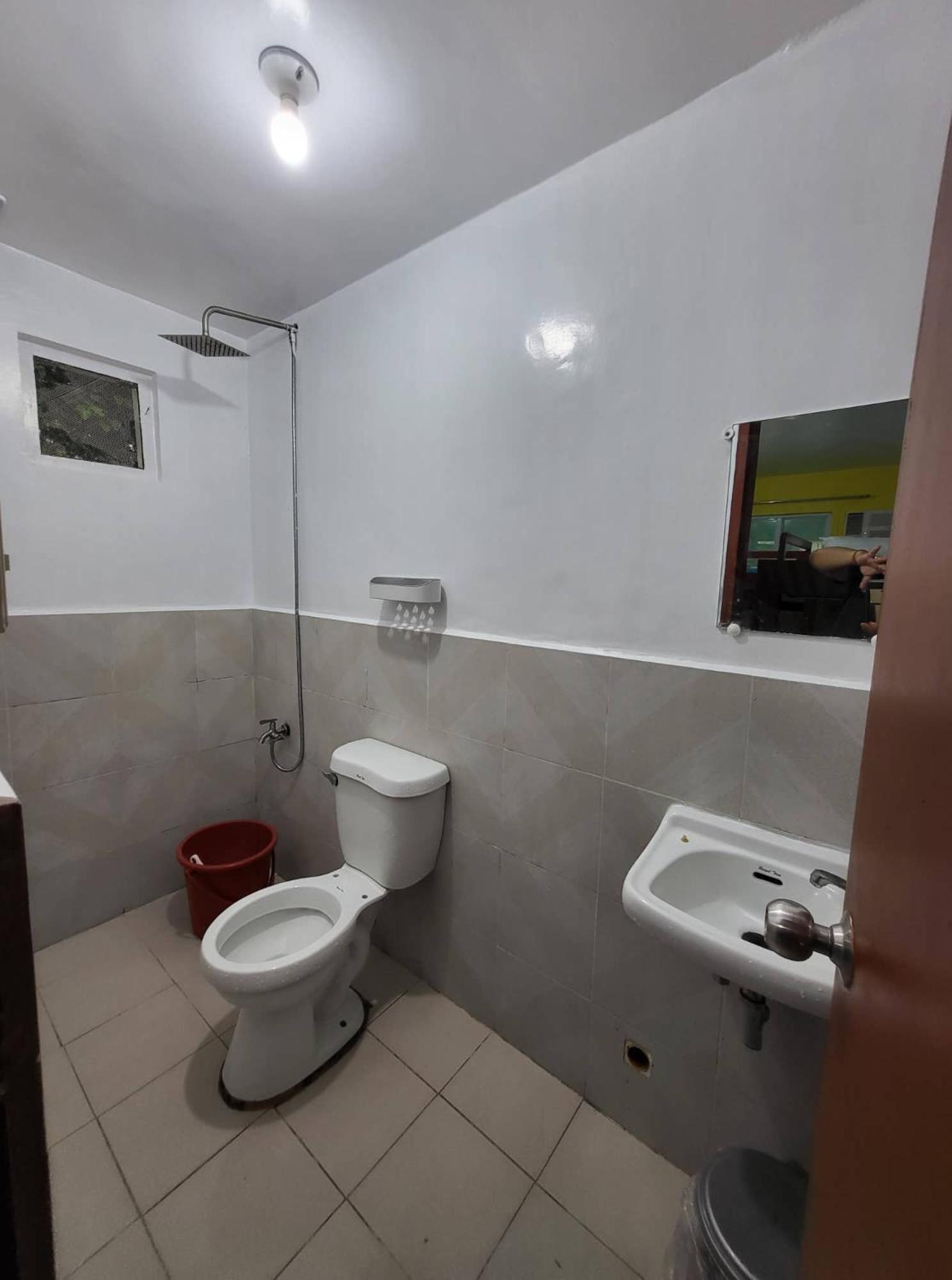 Wendy's Apartelle