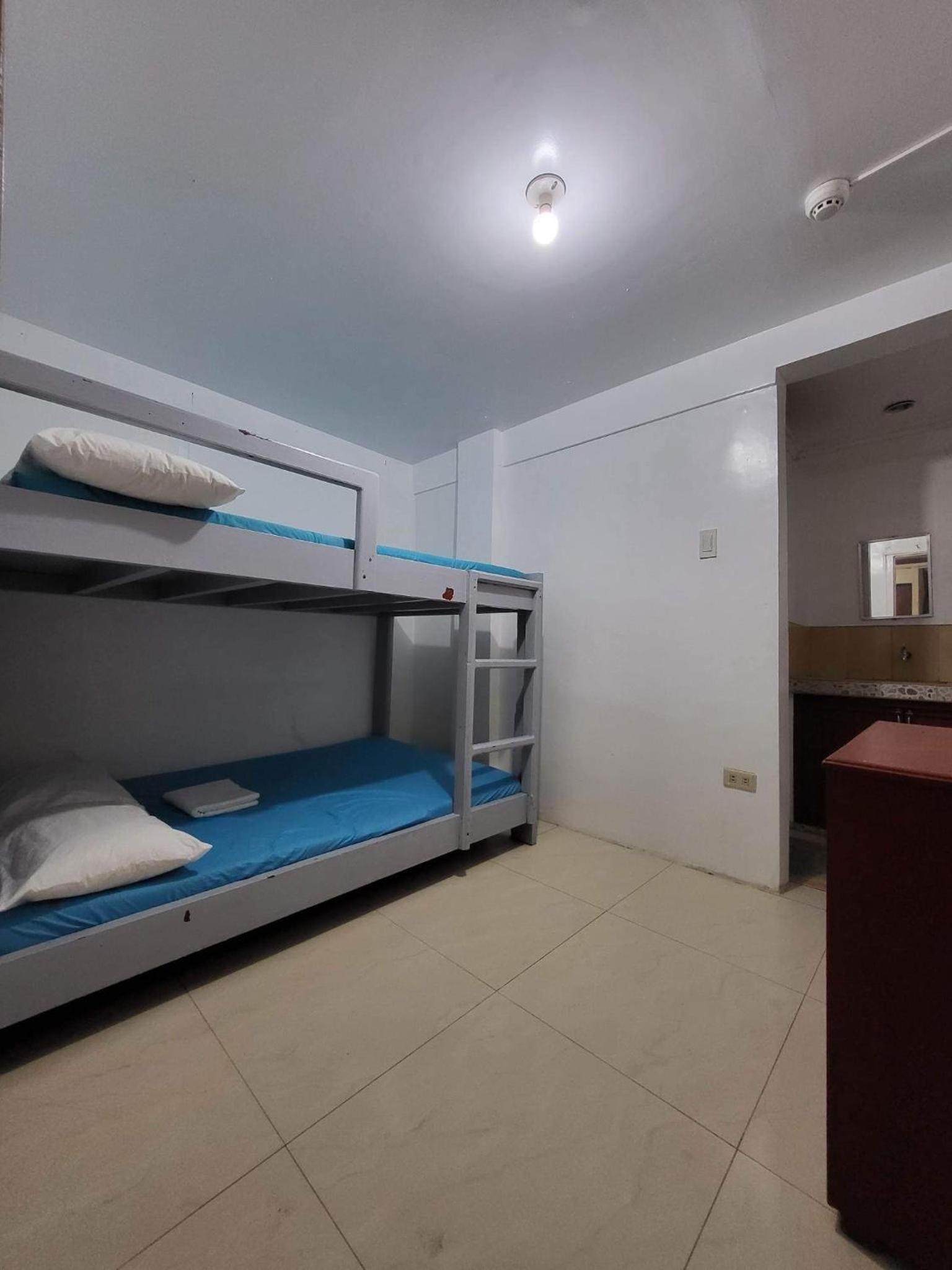 Wendy's Apartelle