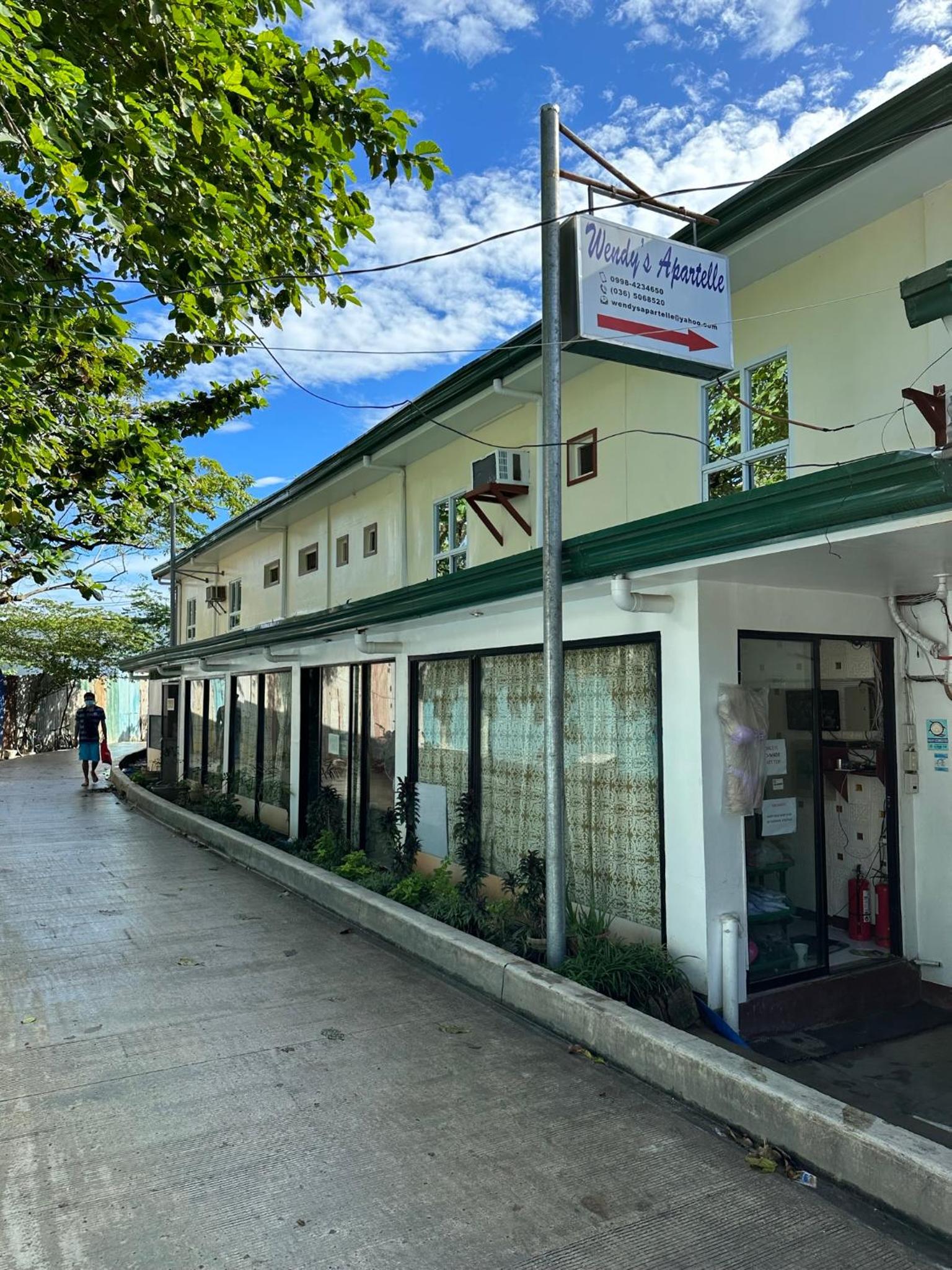 Wendy's Apartelle