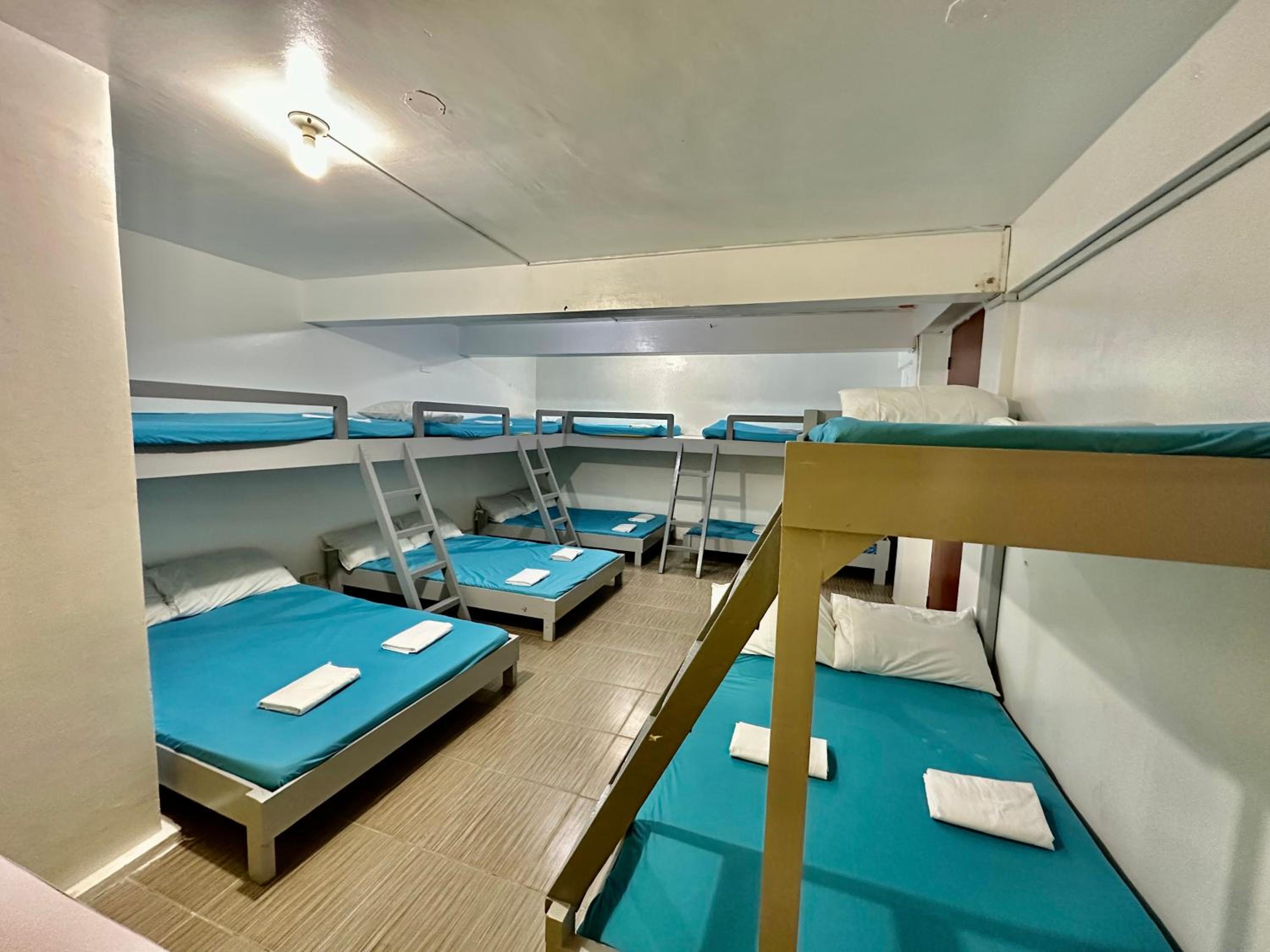 Wendy's Apartelle