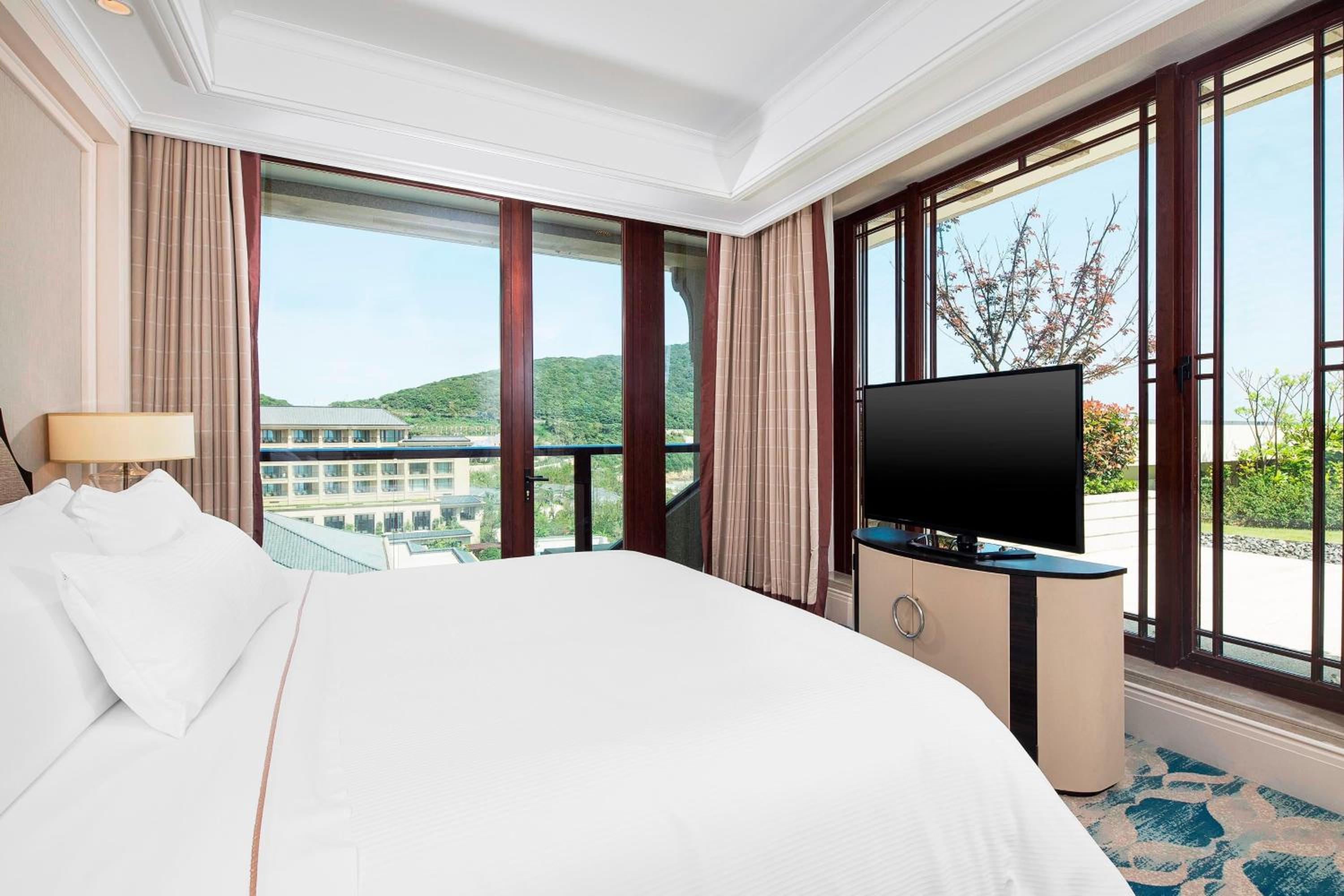 The Westin Zhujiajian Resort, Zhoushan