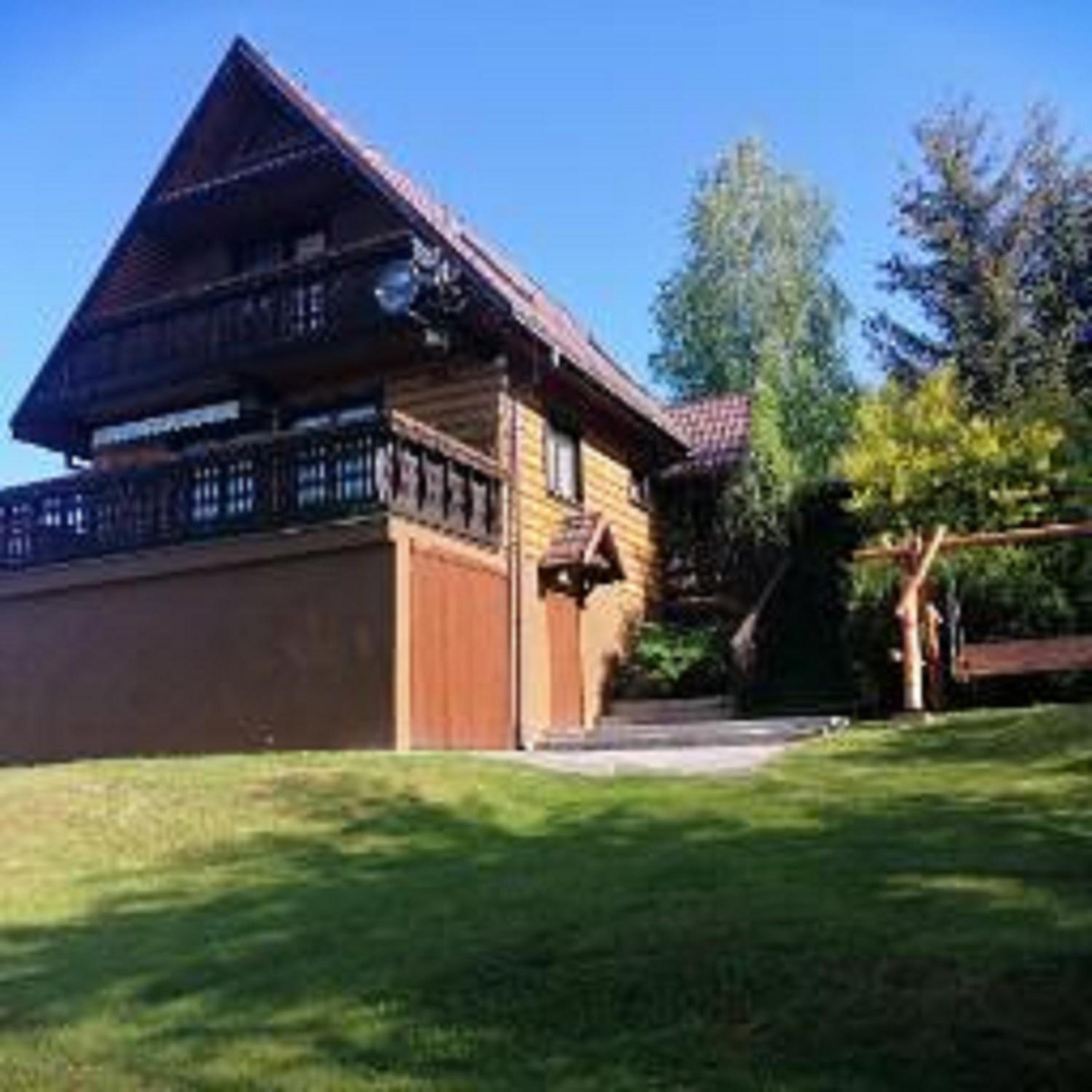 Dom na wzgórzu view 2