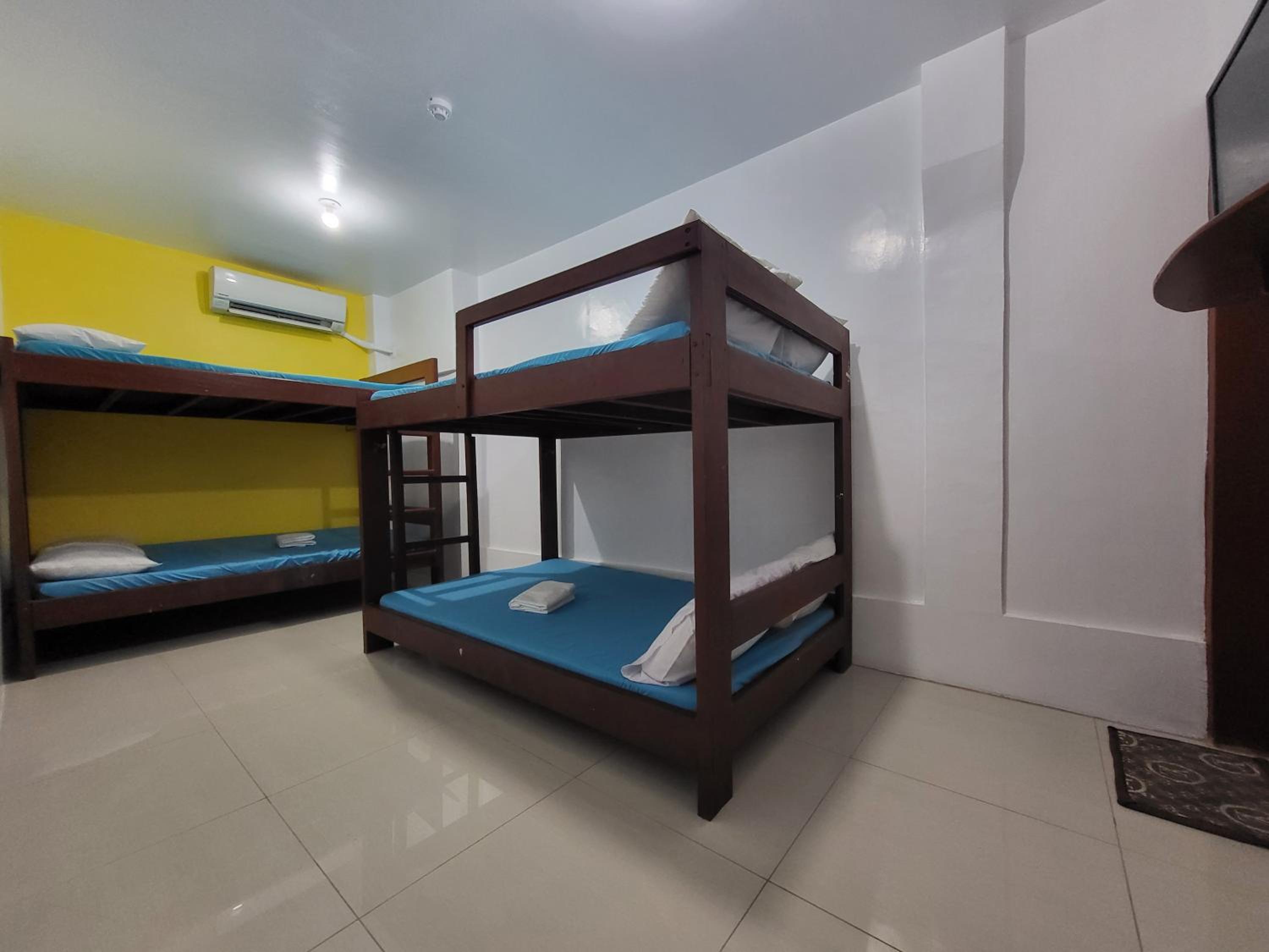 Wendy's Apartelle
