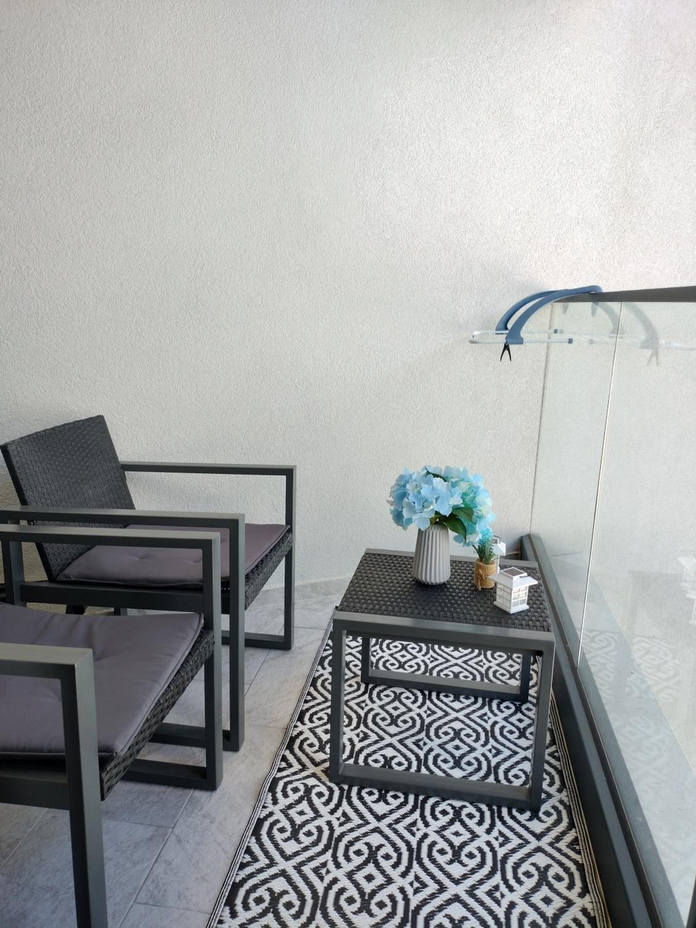 Kaja Home view 3