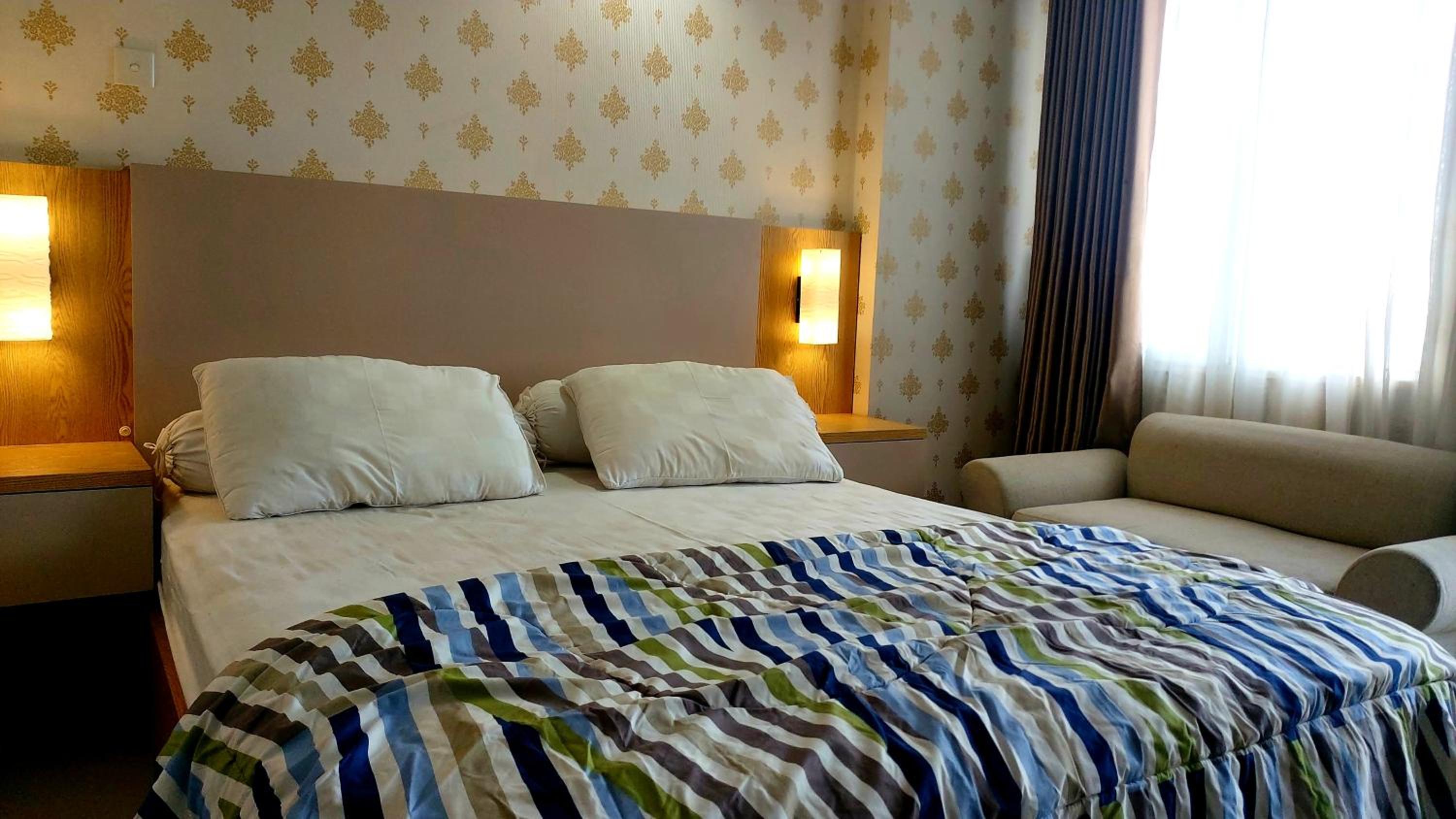 Apartement Bogor Icon Syariah, View Gunung Salak view 4