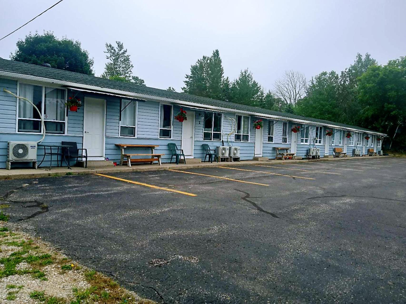 Stop 21 Motel
