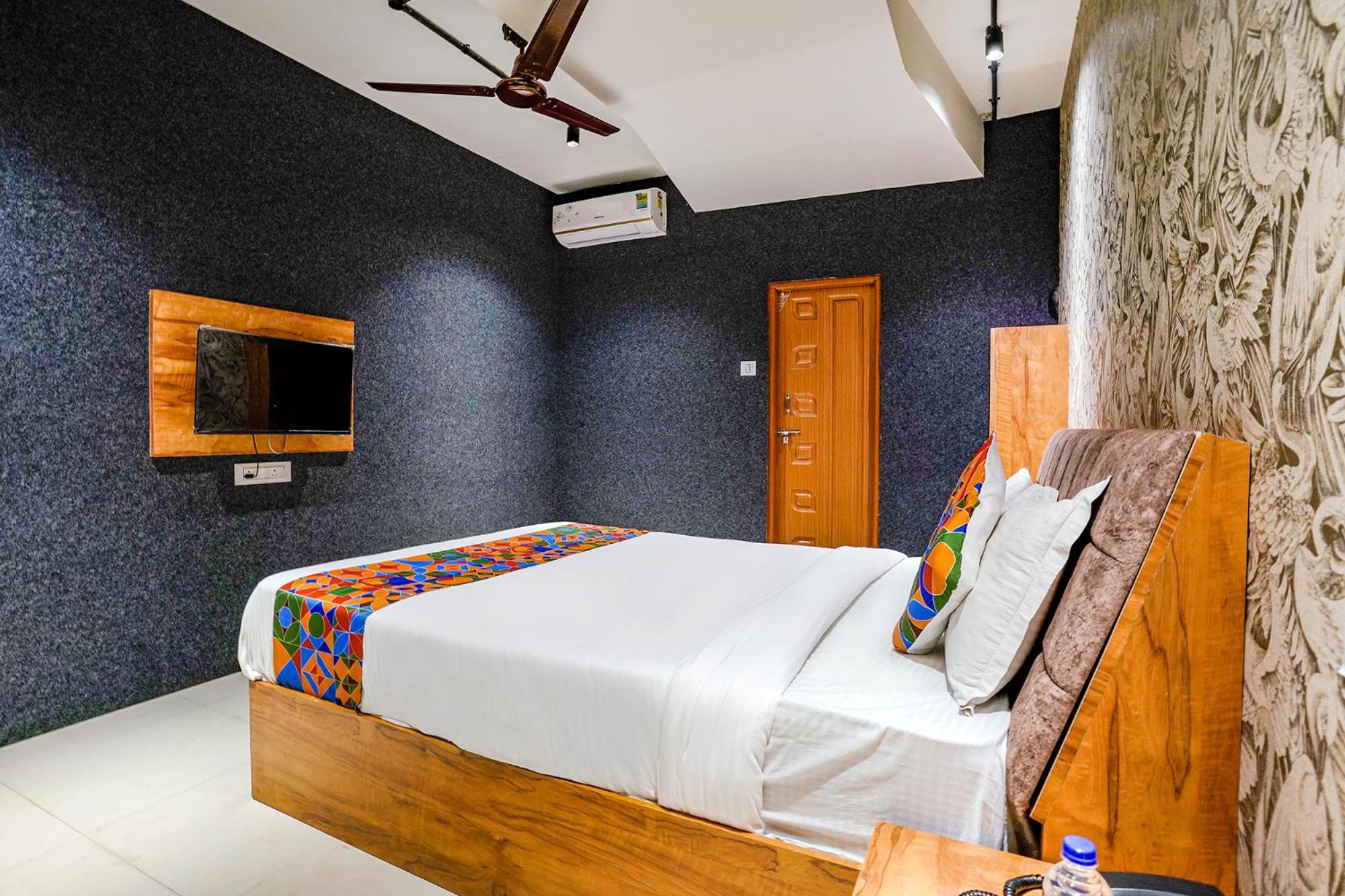 FabHotel The Life, Surat Airport