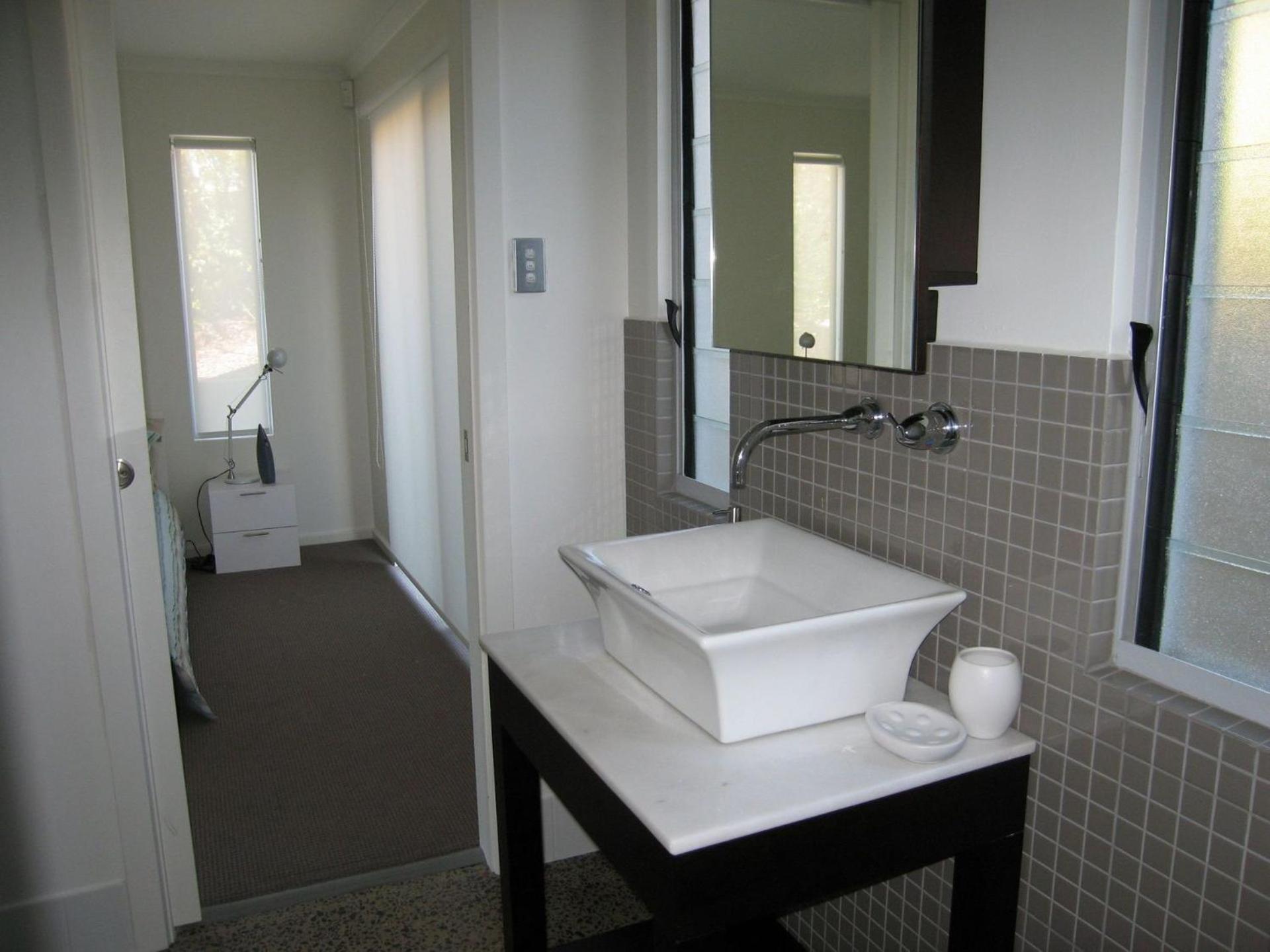 Quiet Getaway Only Minutes to Beach