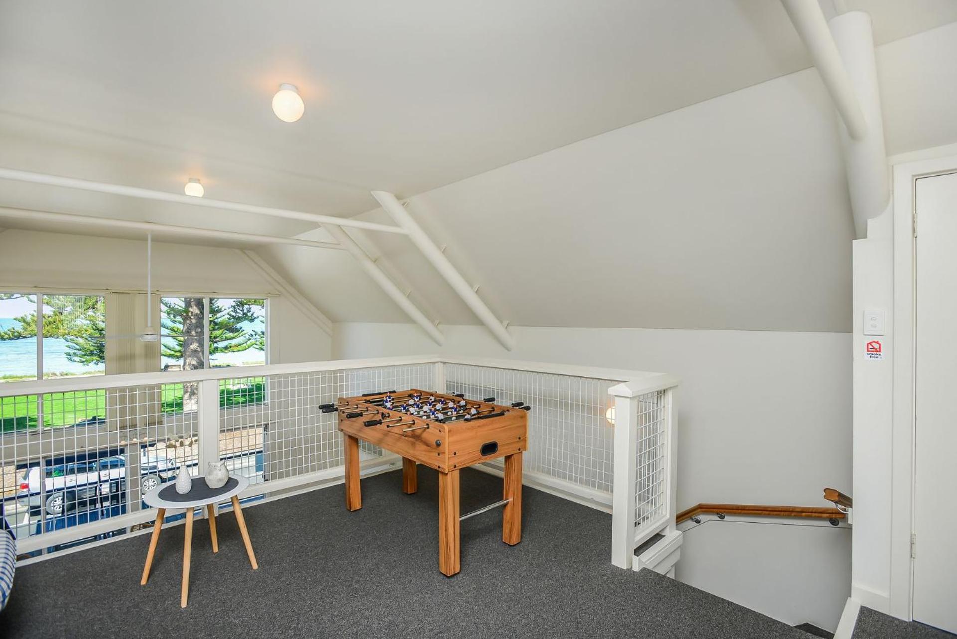 Pine Beach Villa Fabulous Sea Views