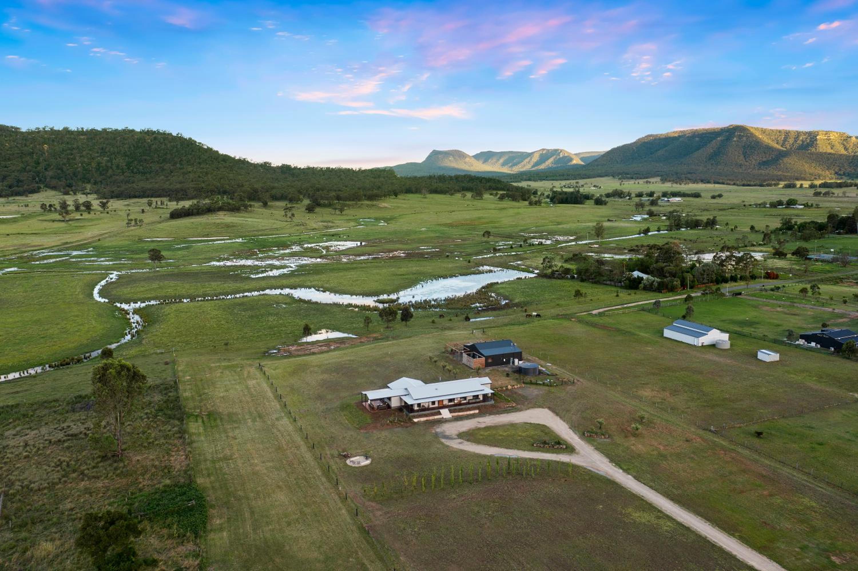 The House - The Charles at Broke Hunter Valley Luxury