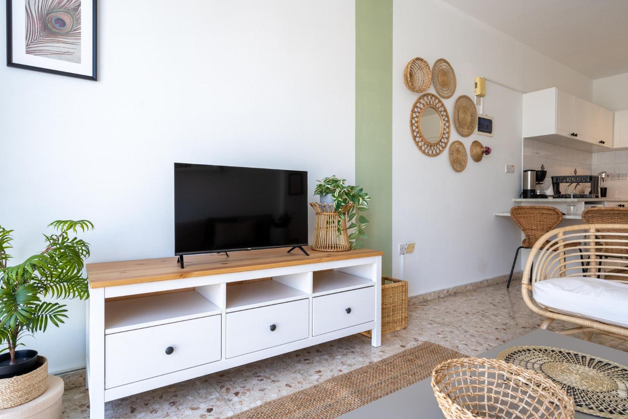 Blossom 1-Bedroom Apartment in Larnaca