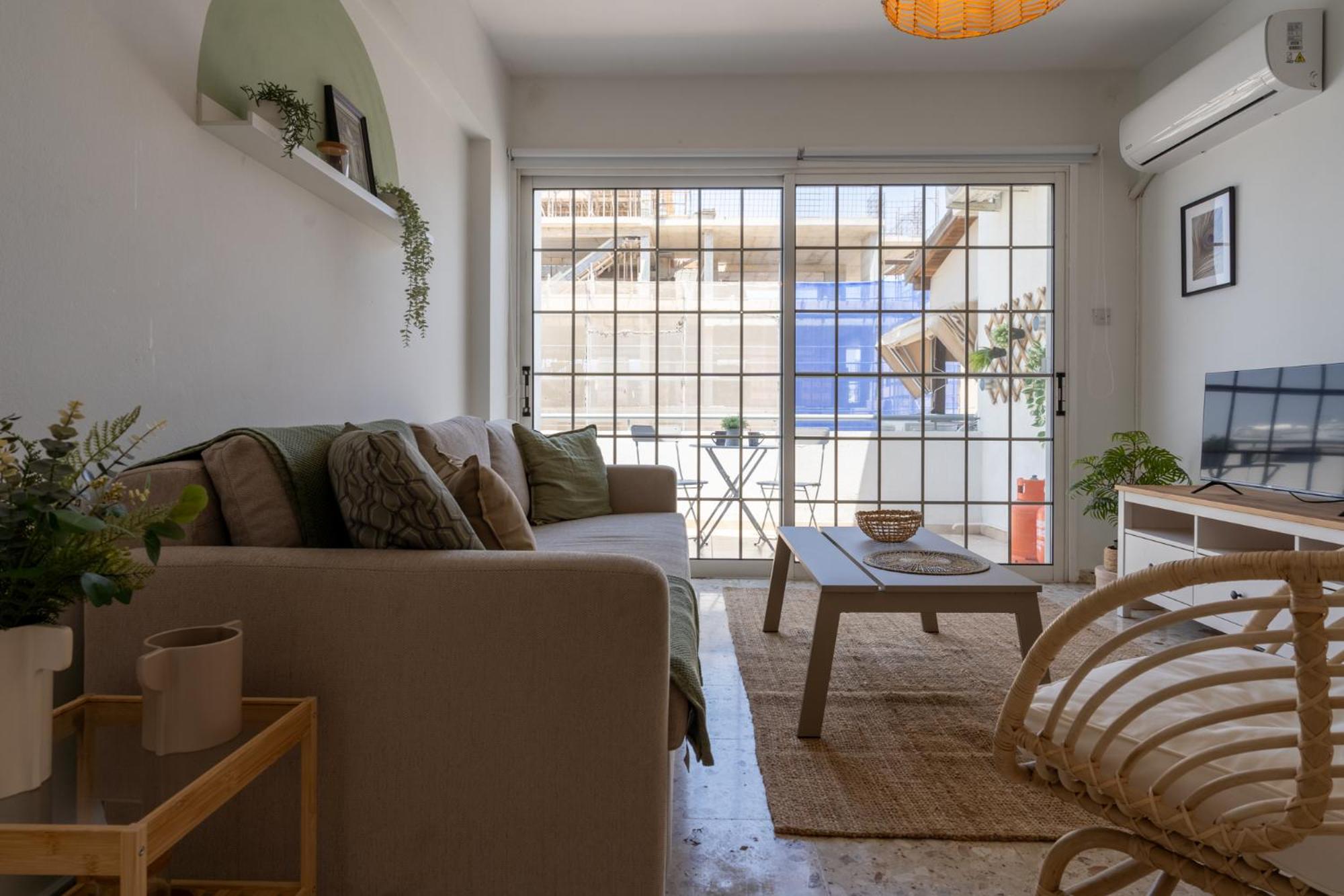 Blossom 1-Bedroom Apartment in Larnaca