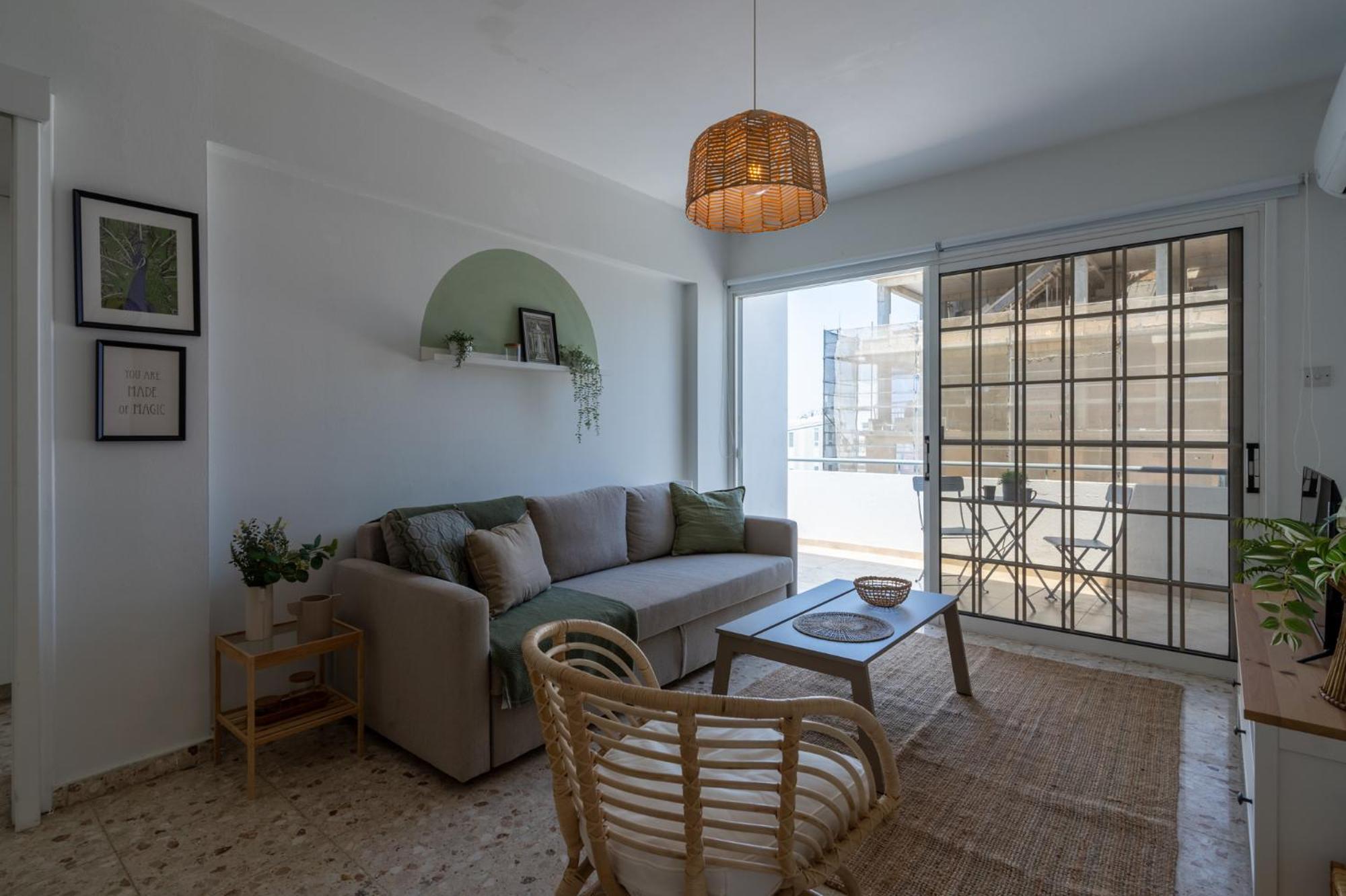 Blossom 1-Bedroom Apartment in Larnaca