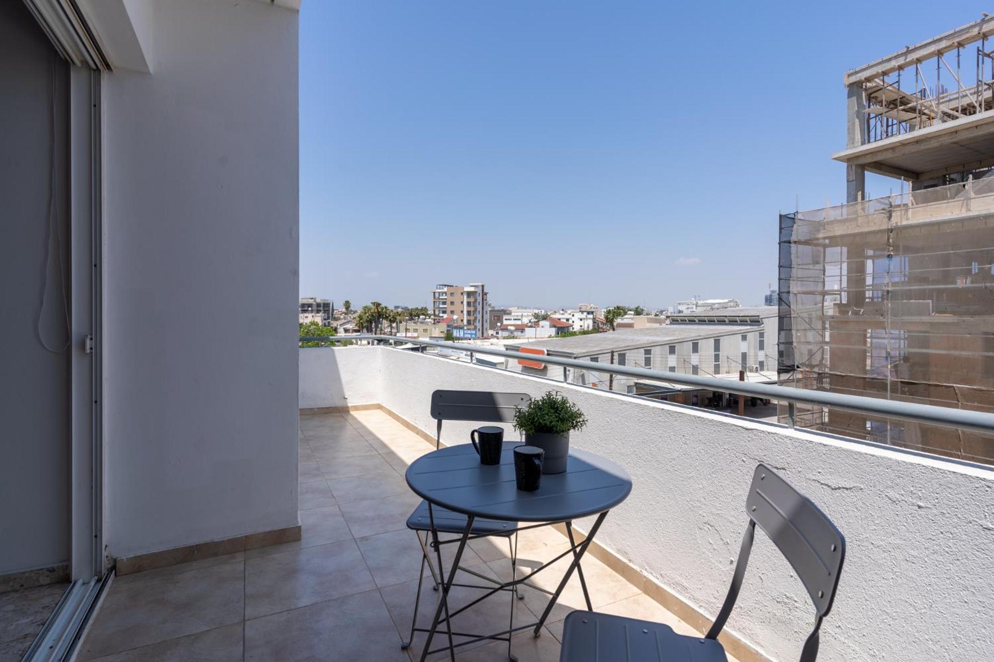 Blossom 1-Bedroom Apartment in Larnaca