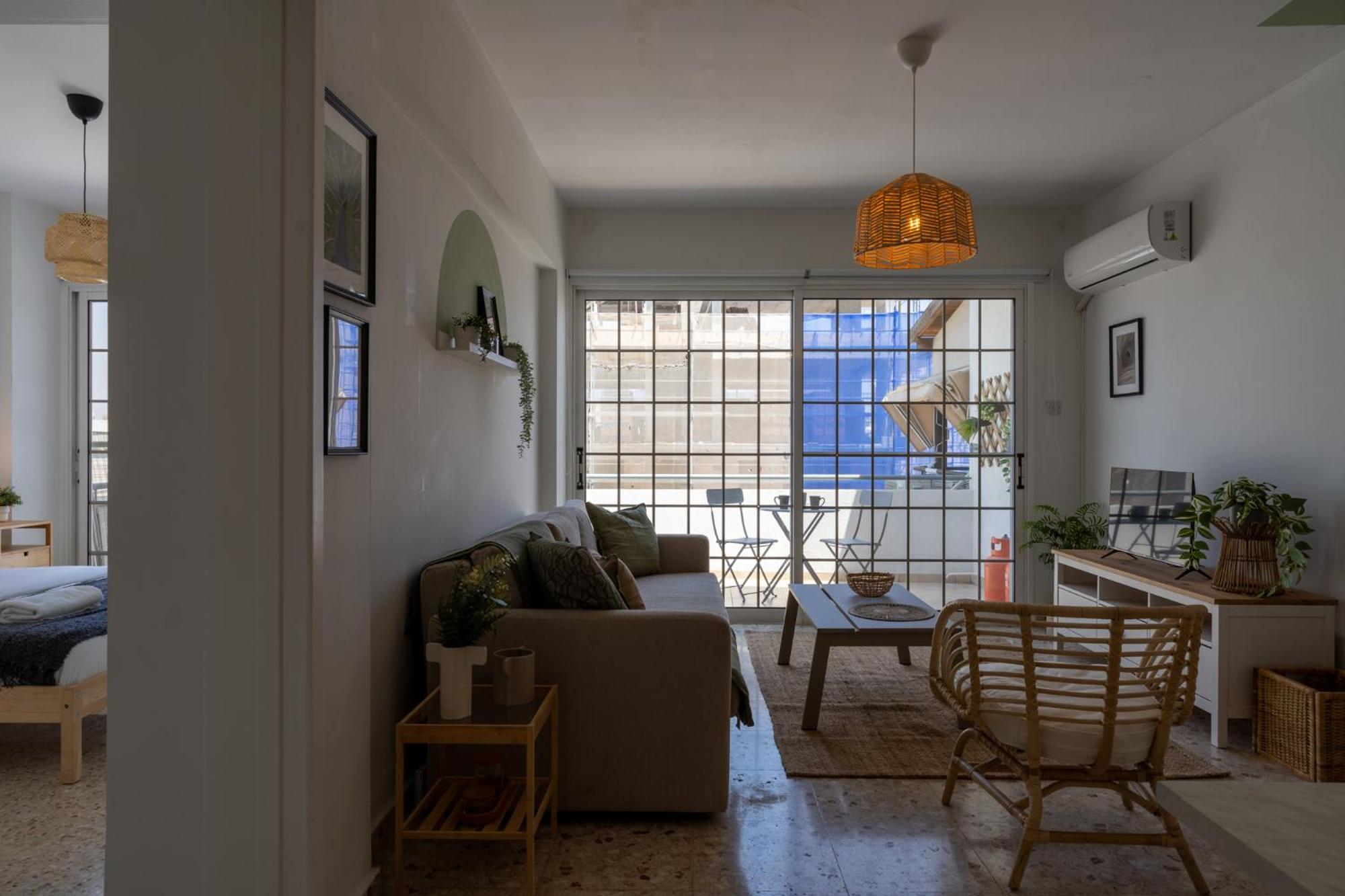 Blossom 1-Bedroom Apartment in Larnaca