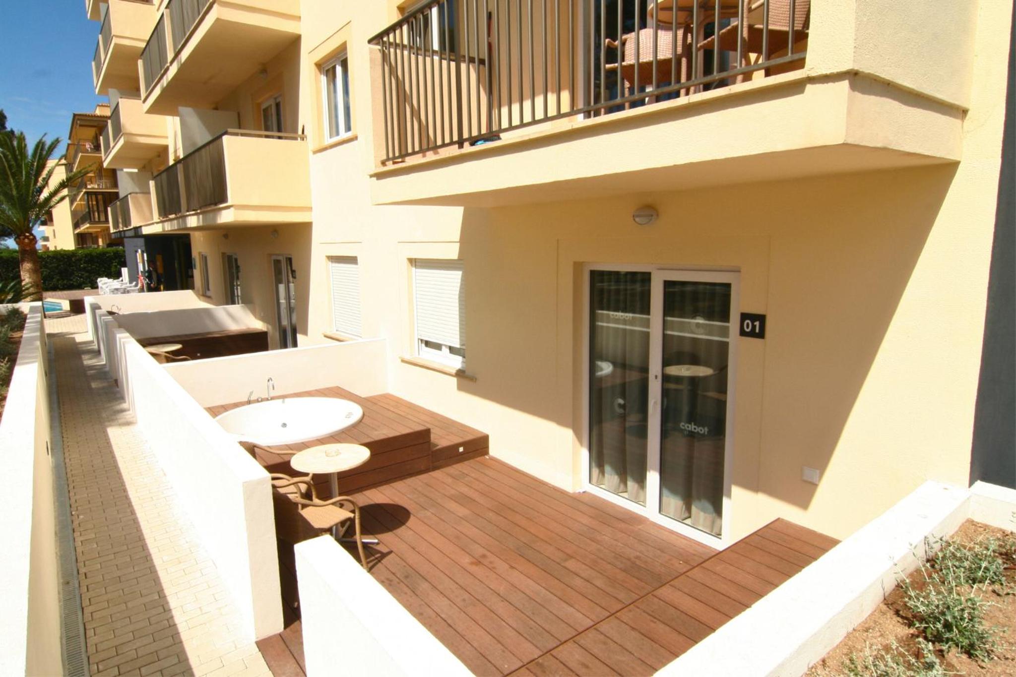 Playa de Palma Vacations - Cabot Tres Torres Apartamentos - Property Image 3