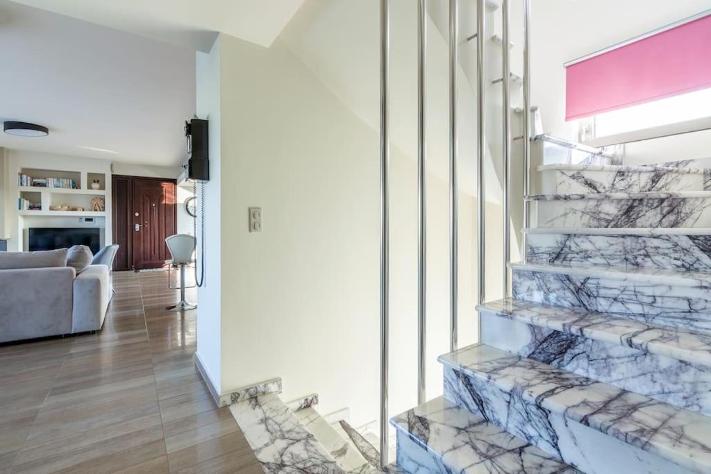 Villa Luna, 5 bedrooms, Private Pool, Hot Tub, Garden