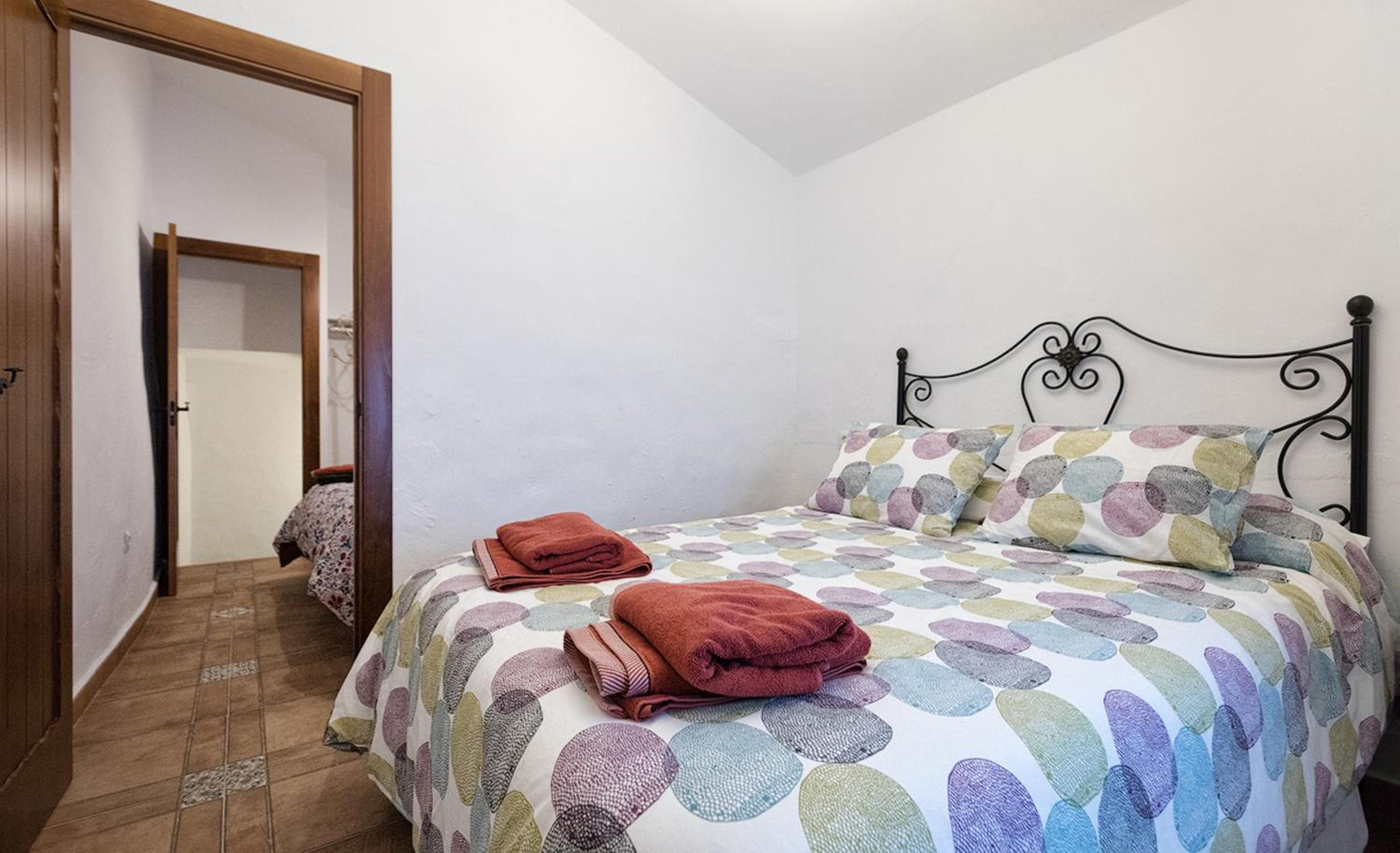 Charming Villa in Mondrón with Private Pool