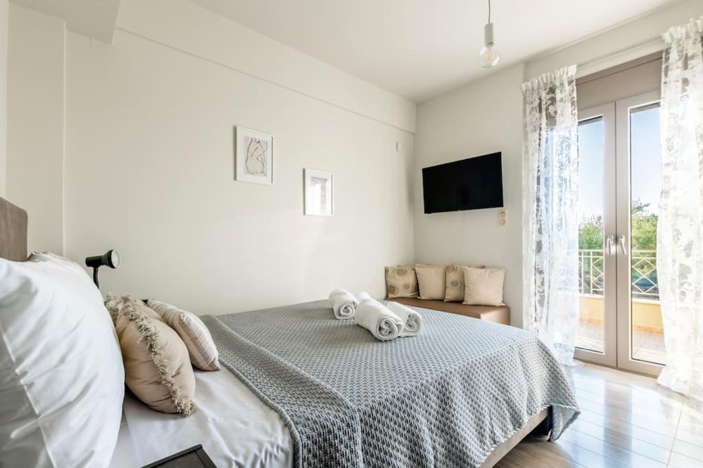 Villa Luna, 5 bedrooms, Private Pool, Hot Tub, Garden