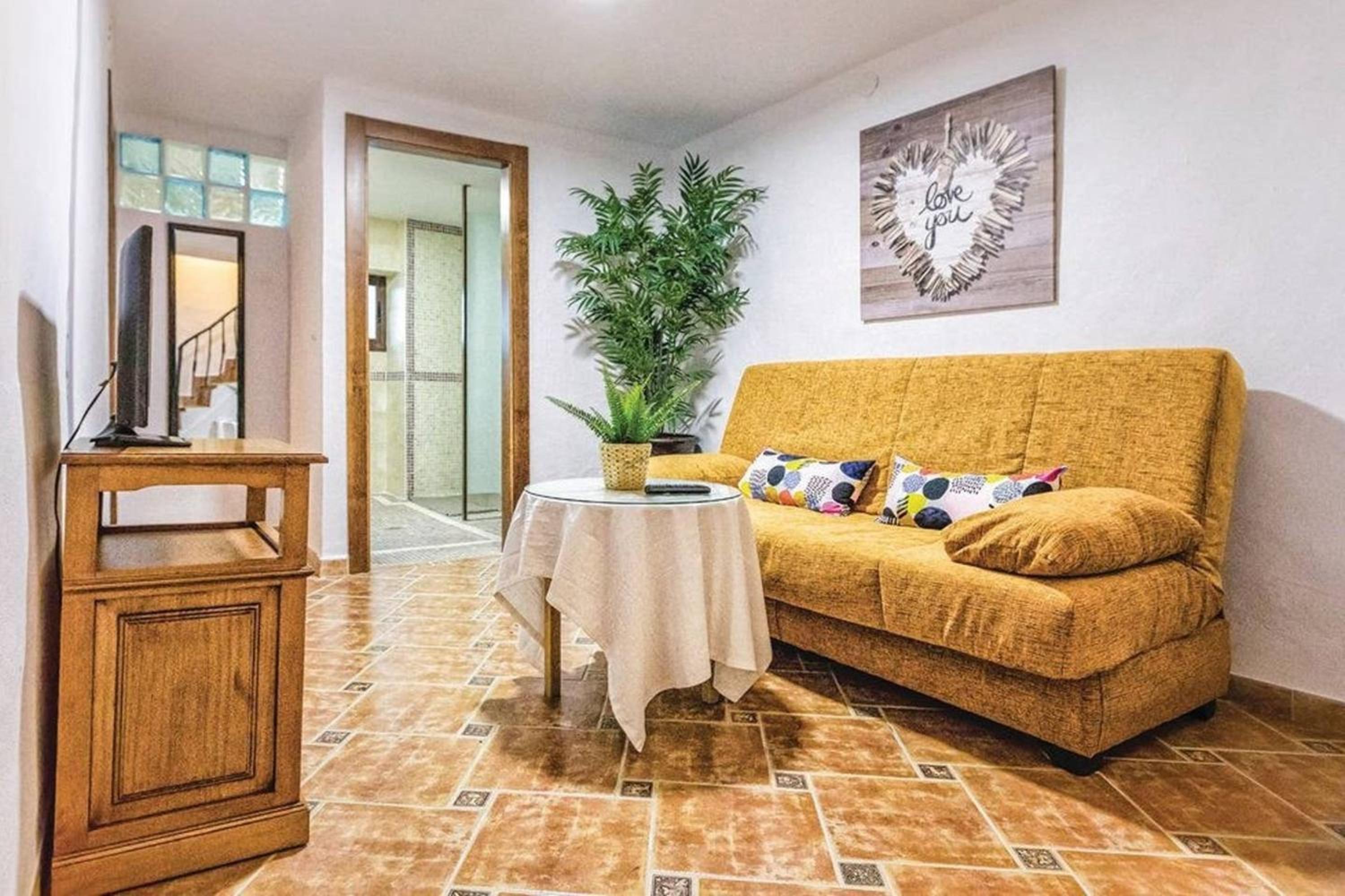 Charming Villa in Mondrón with Private Pool
