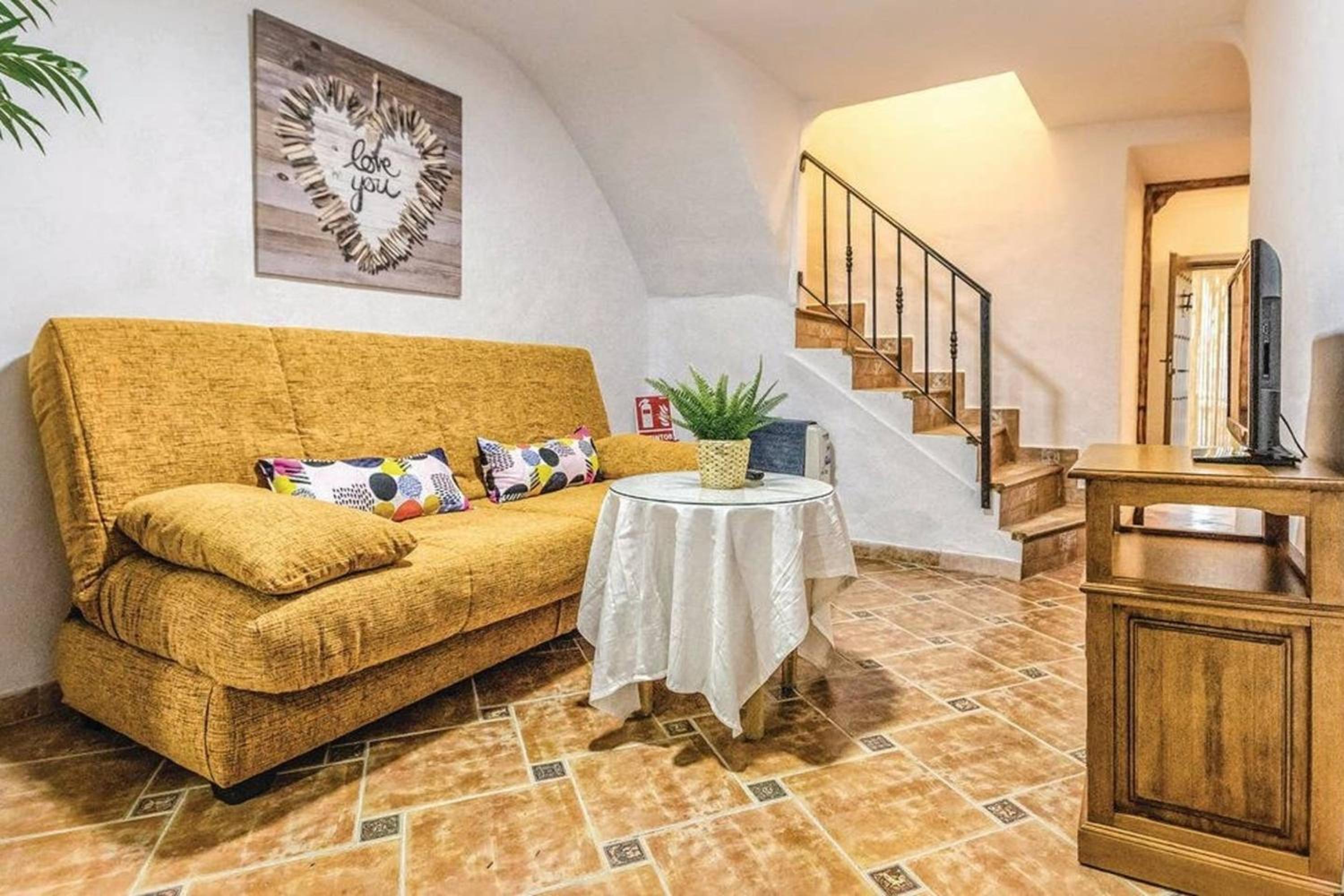 Charming Villa in Mondrón with Private Pool