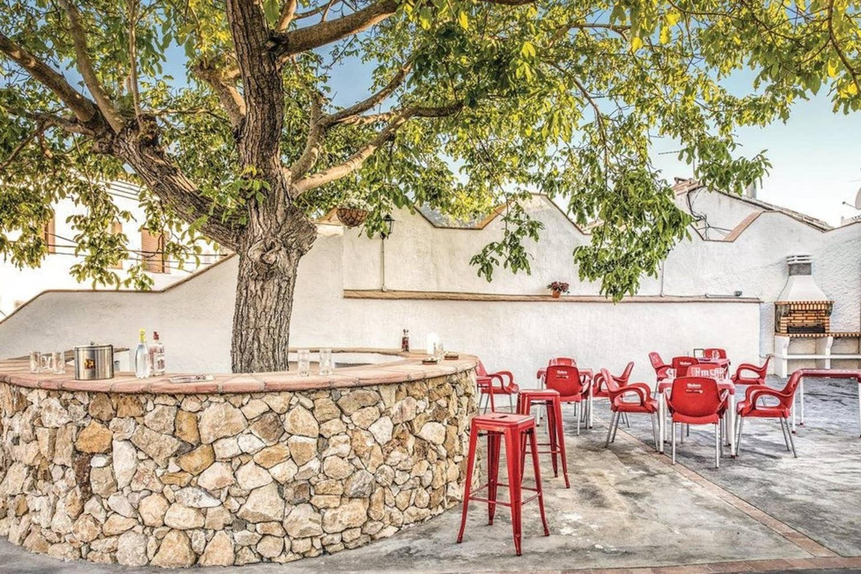 Charming Villa in Mondrón with Private Pool