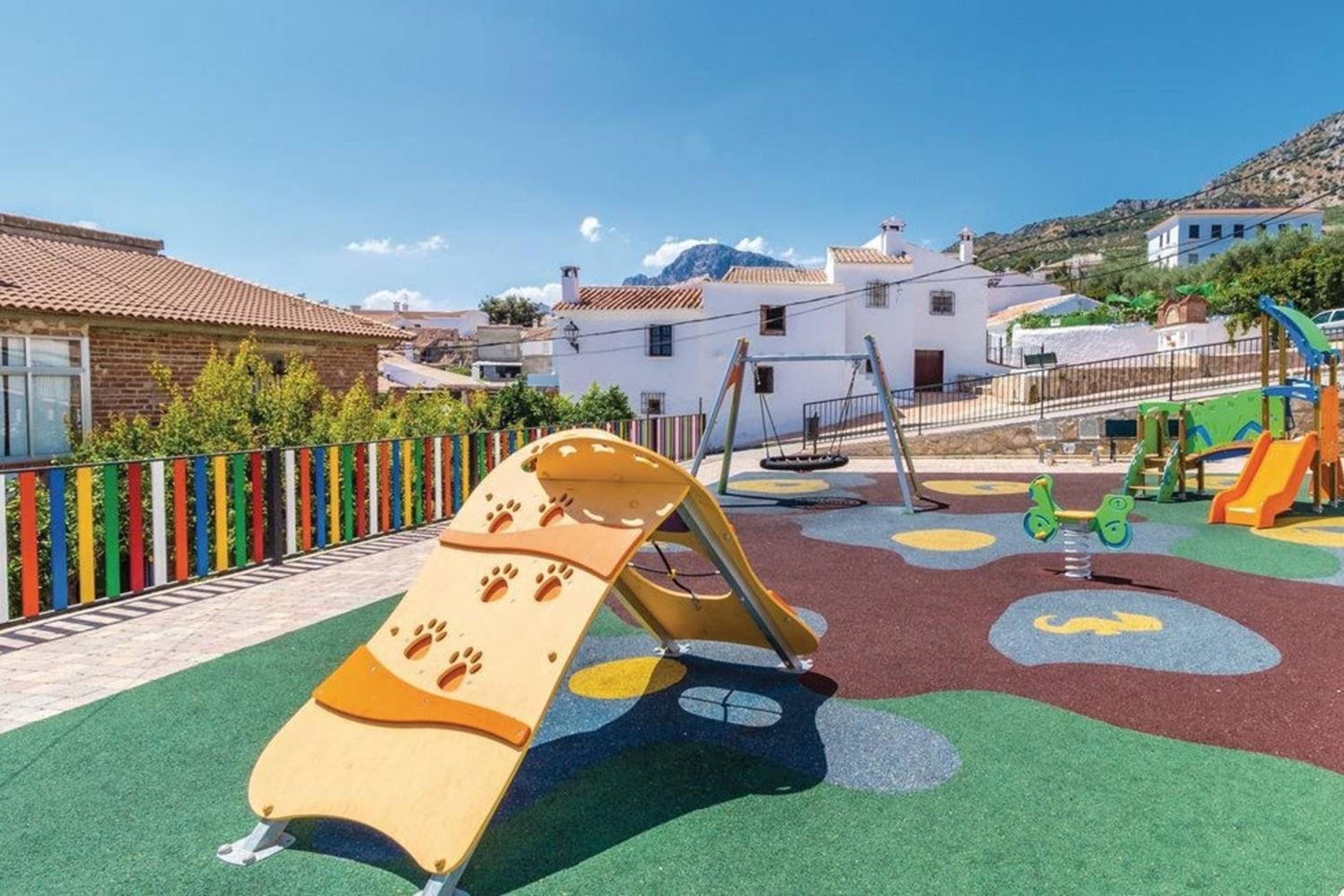 Charming Villa in Mondrón with Private Pool