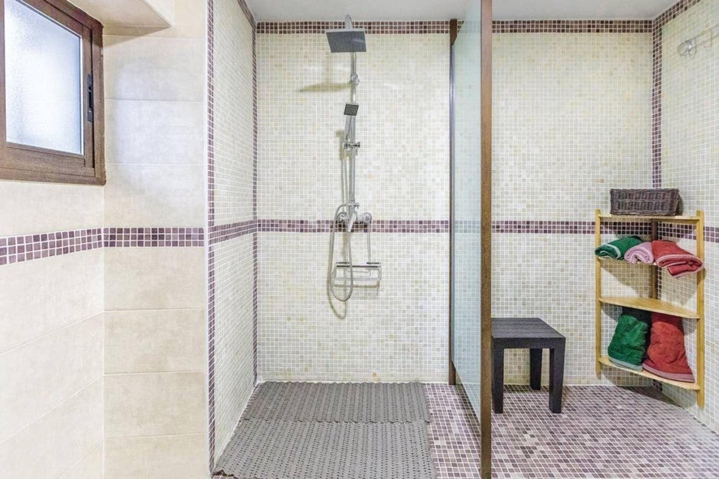 Charming Villa in Mondrón with Private Pool
