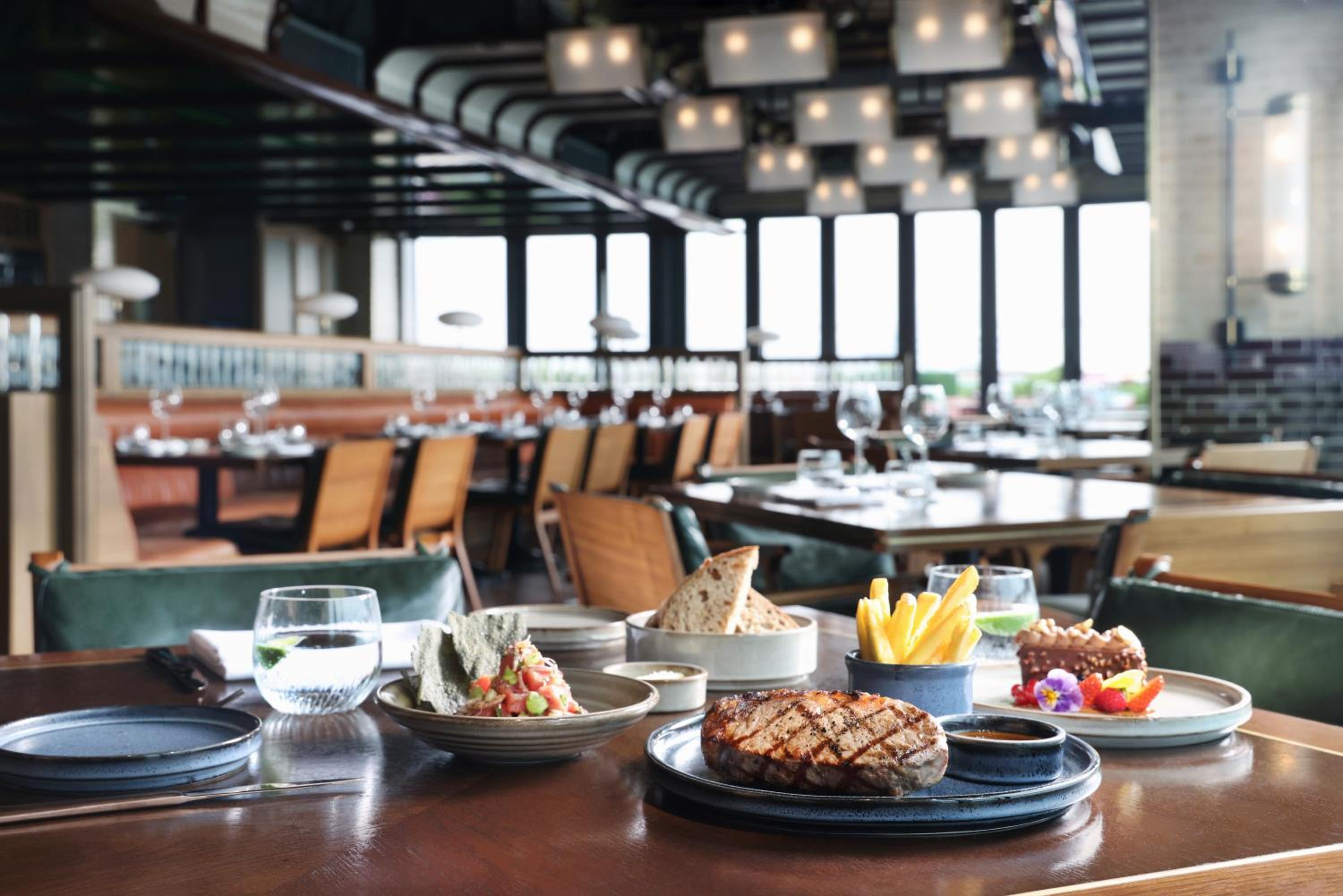 Sheraton Hong Kong Tung Chung Hotel