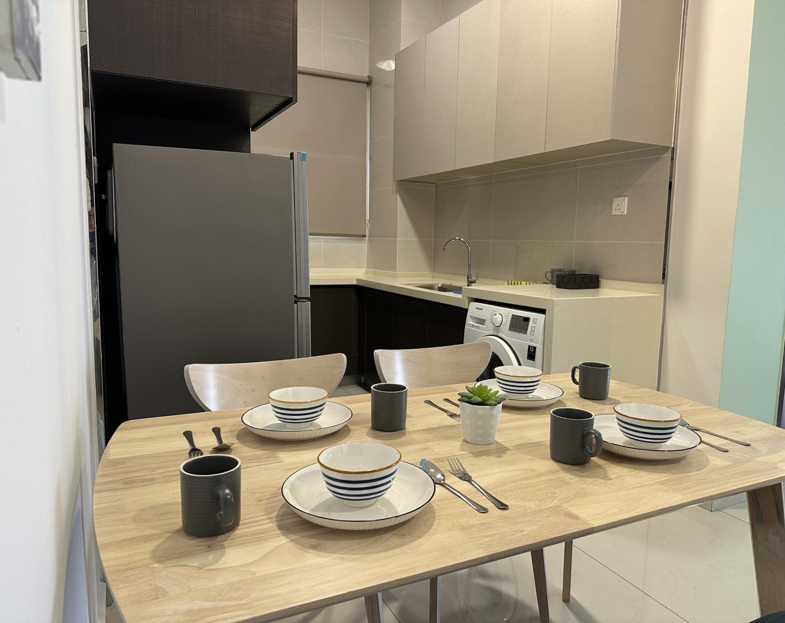 Country Garden Bay Point 2BR by Hauz Cinta @Danga Bay