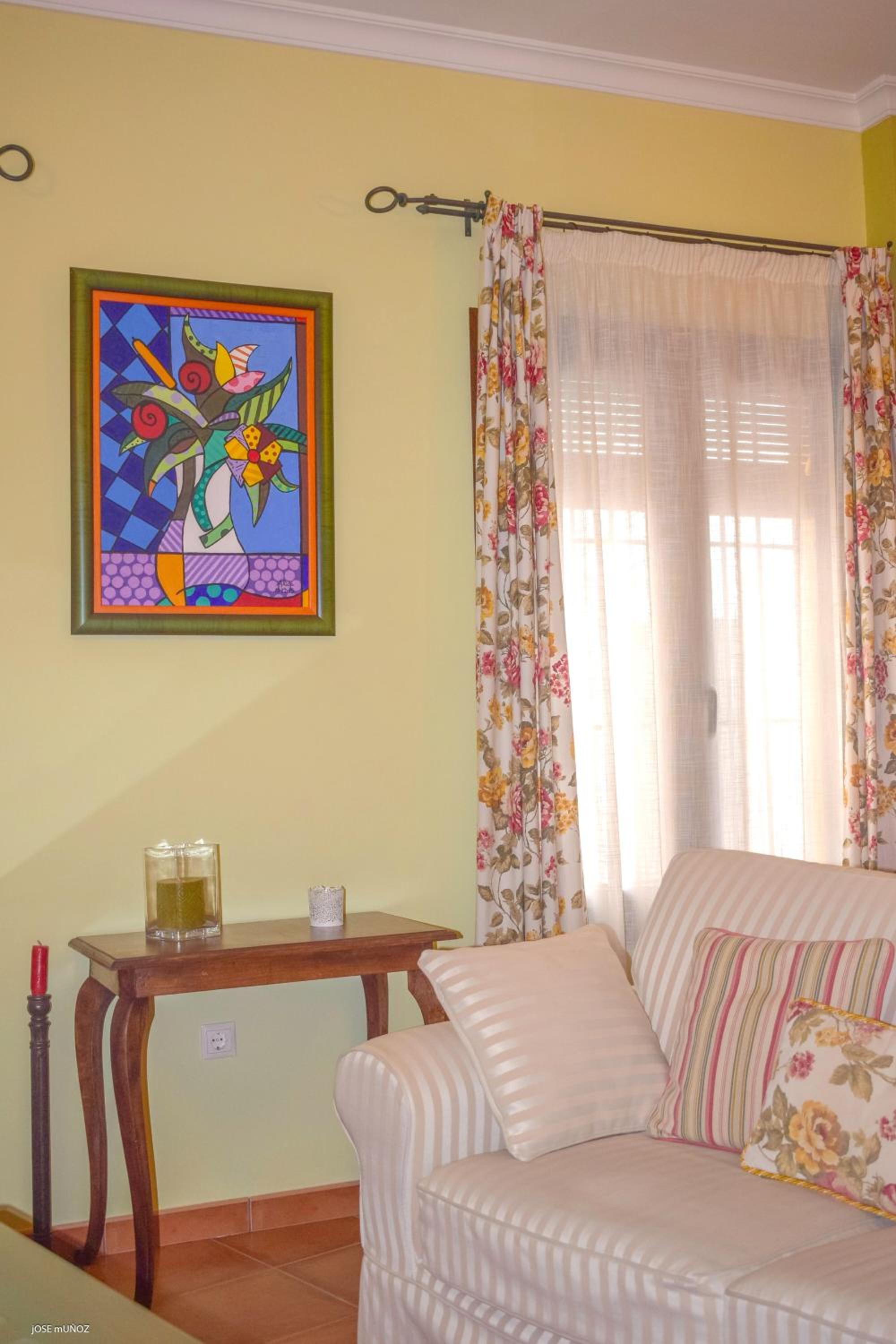 Charming house in the heart of Penaflor Seville with balcony