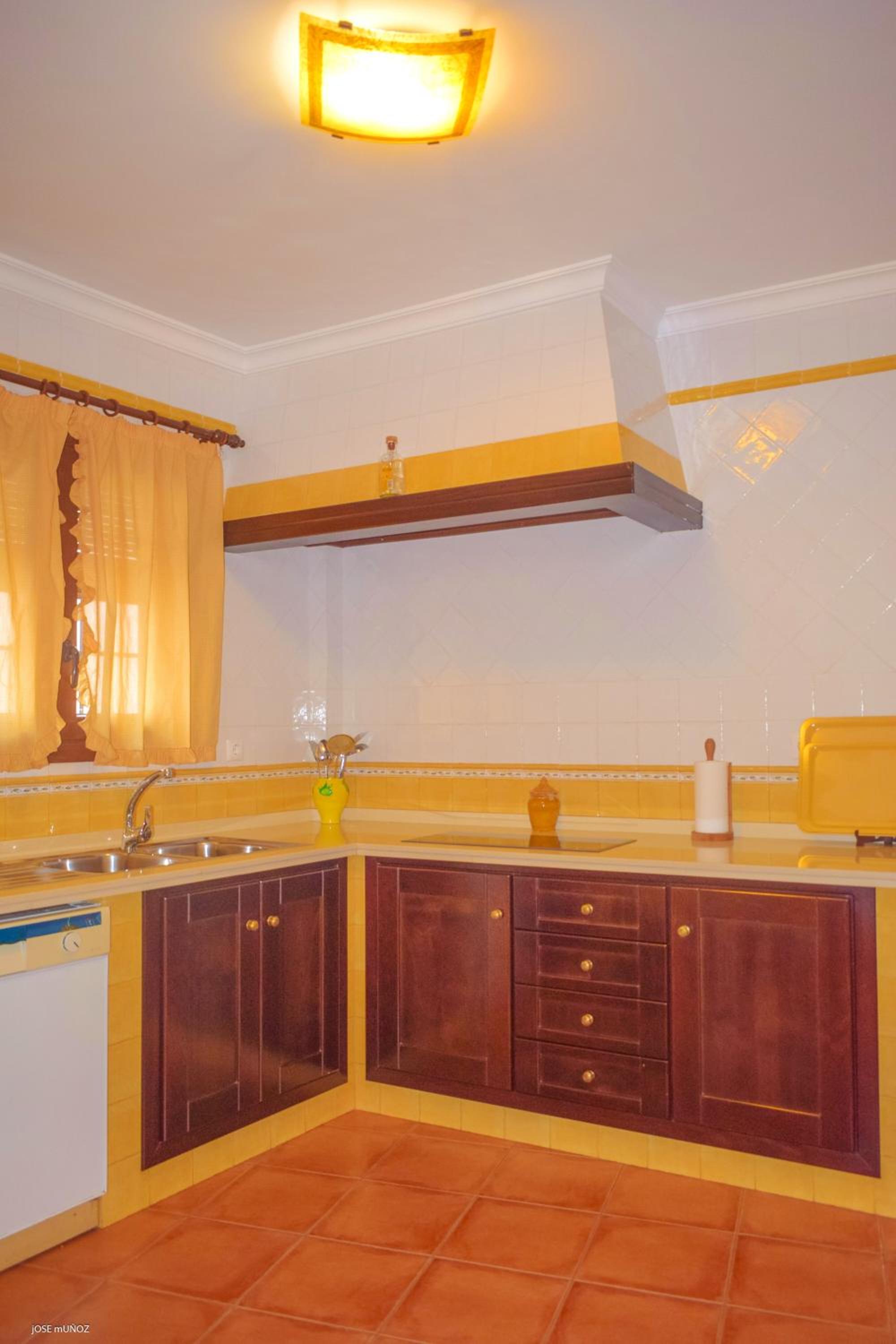 Charming house in the heart of Penaflor Seville with balcony