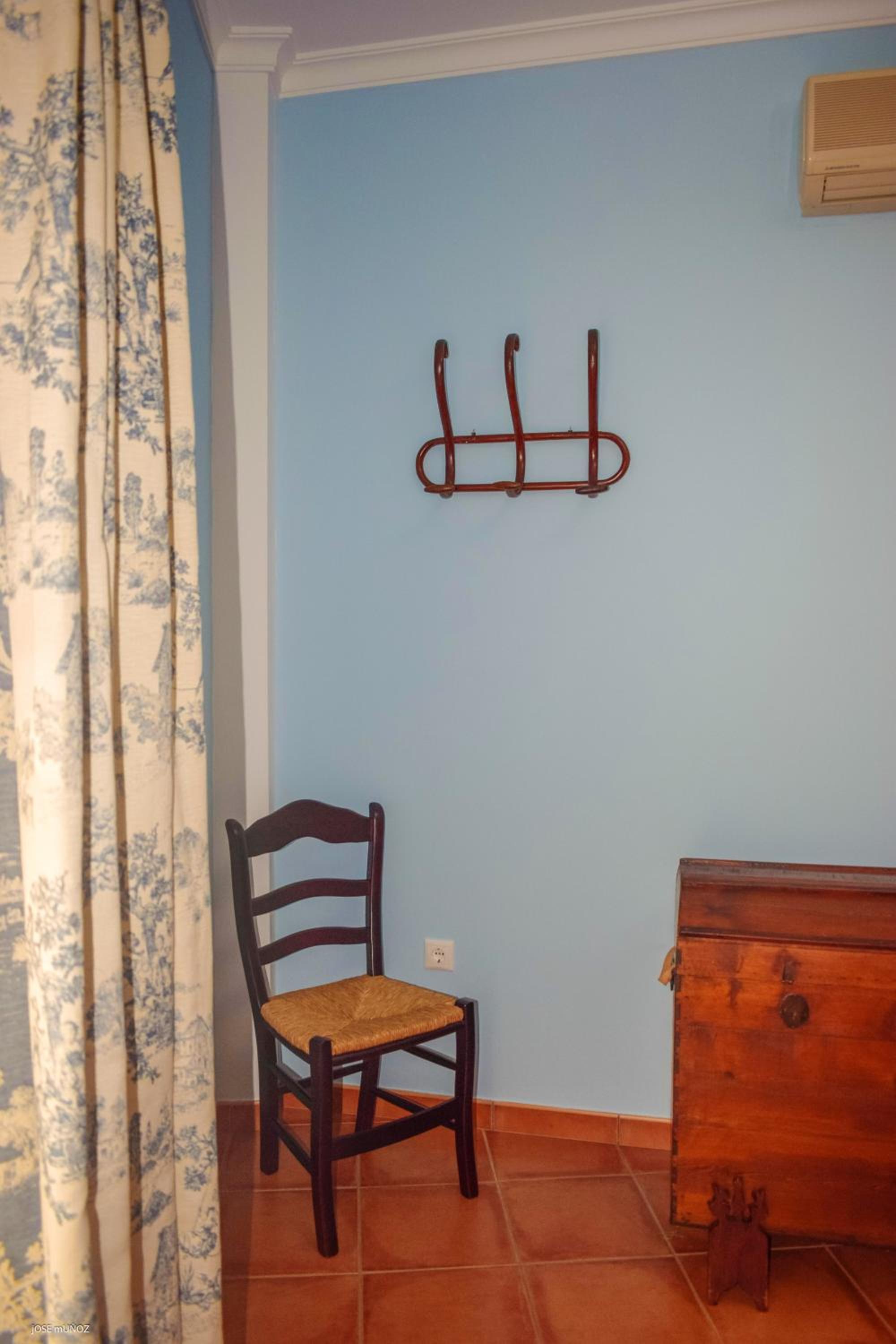 Charming house in the heart of Penaflor Seville with balcony