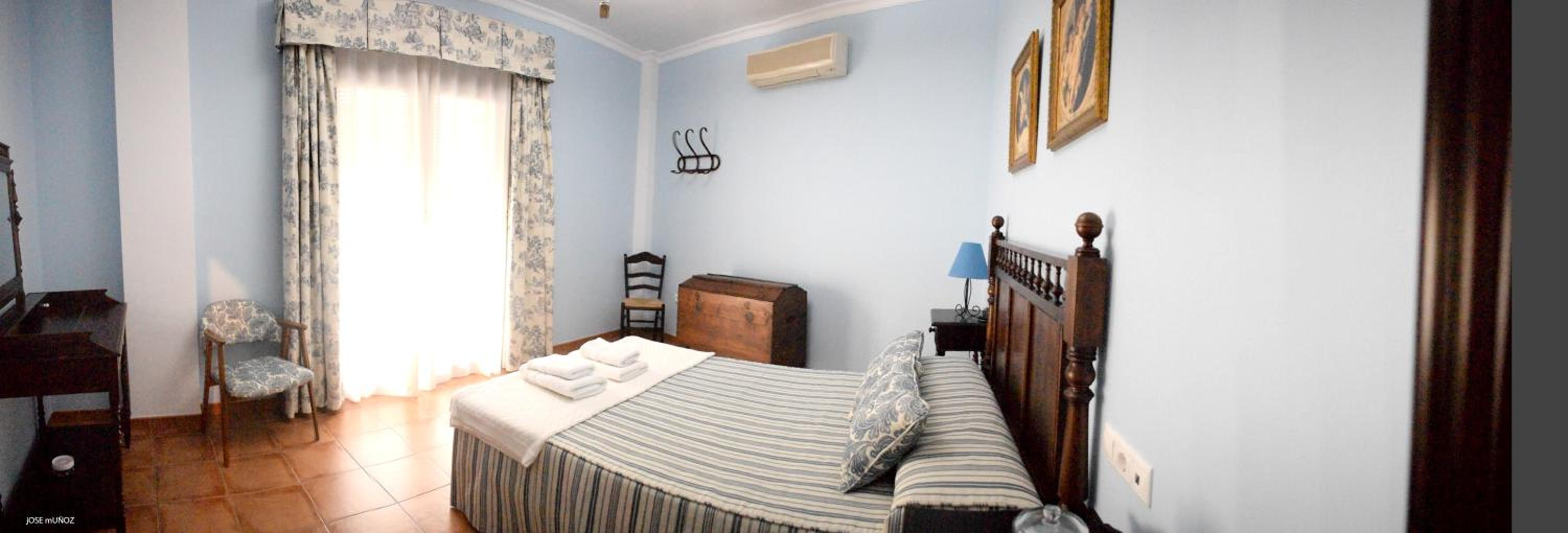 Charming house in the heart of Penaflor Seville with balcony