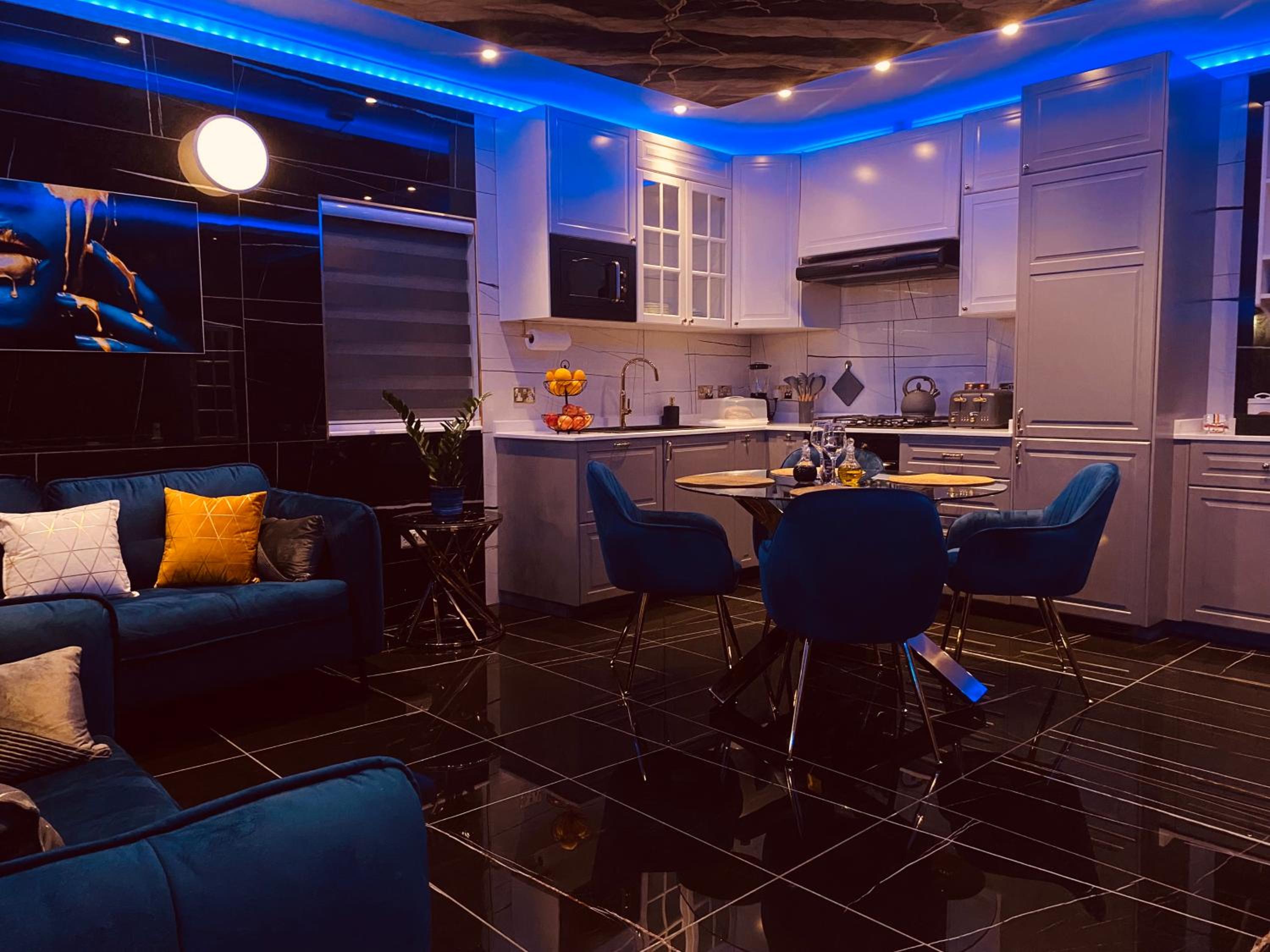 Azure Gold Apartment