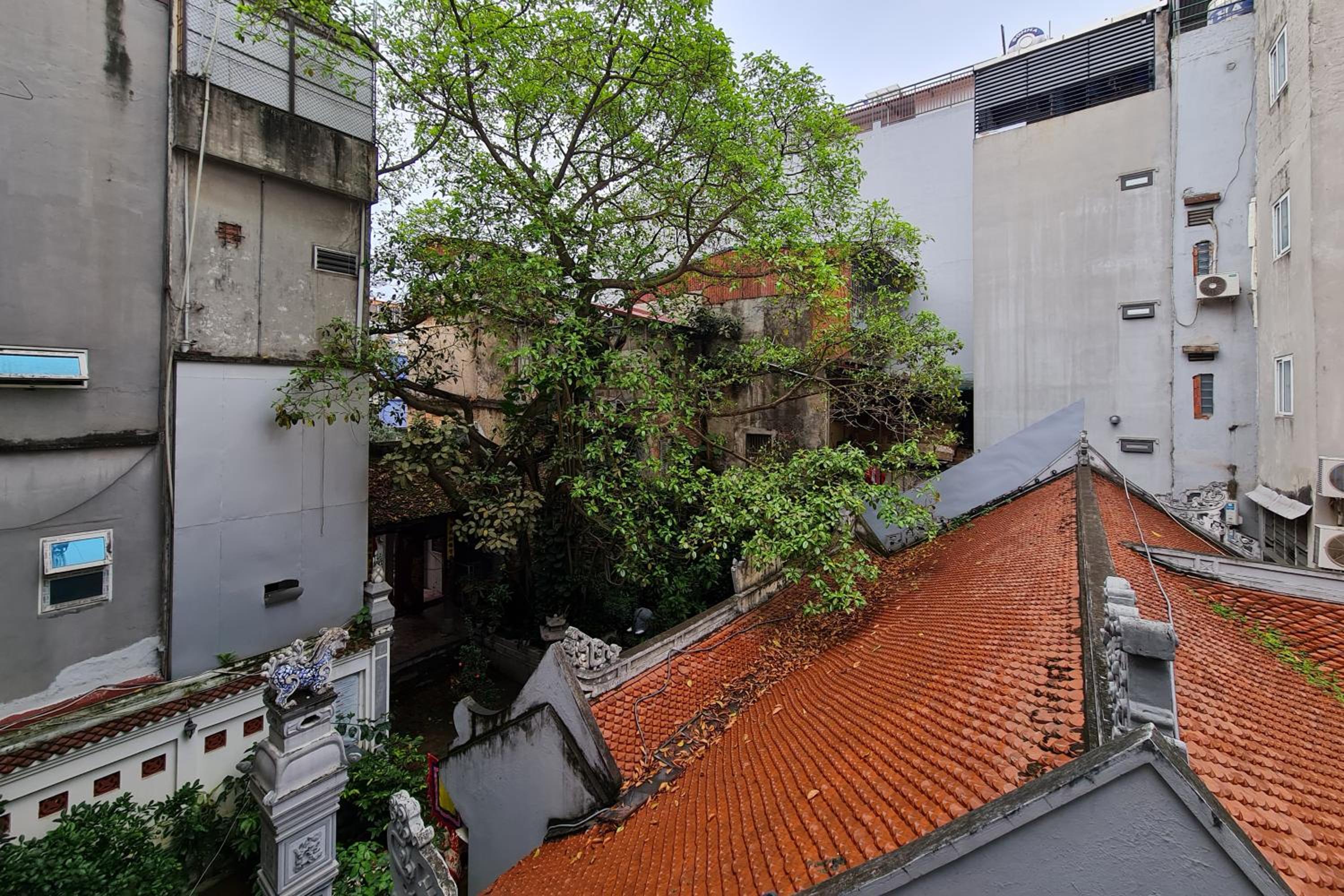 2BR, Big Balcony Historic View, Super Location