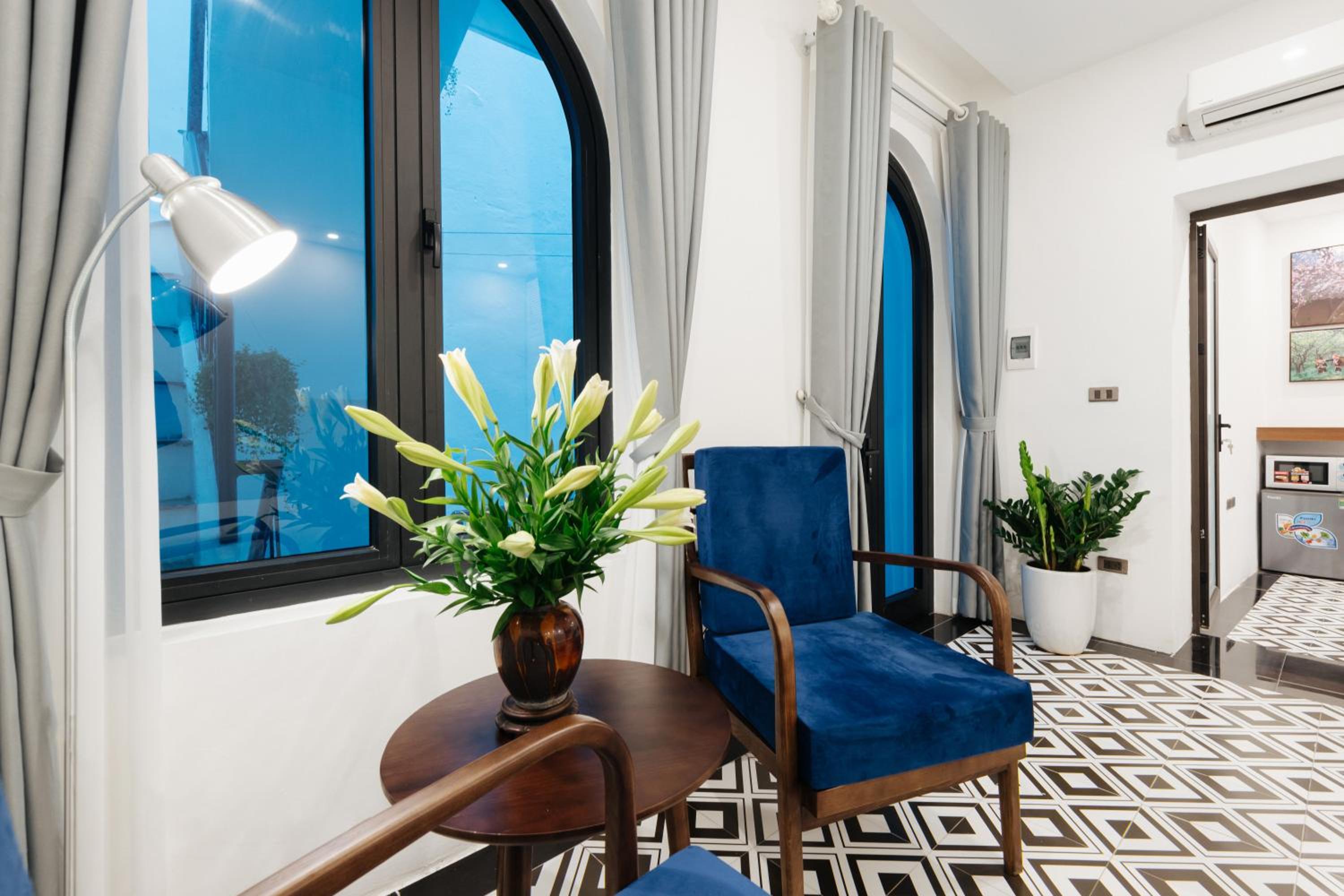 2BR, Big Balcony Historic View, Super Location